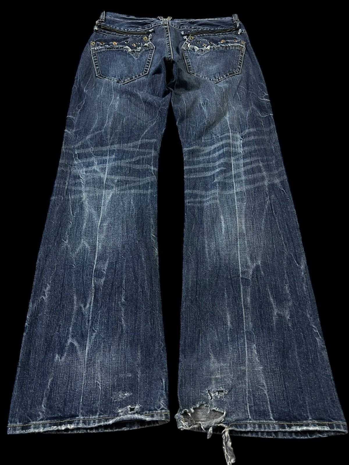 💥FLARE💥VINTAGE 90’s STYLE JAPANESE BRAND DISTRESS JEANS