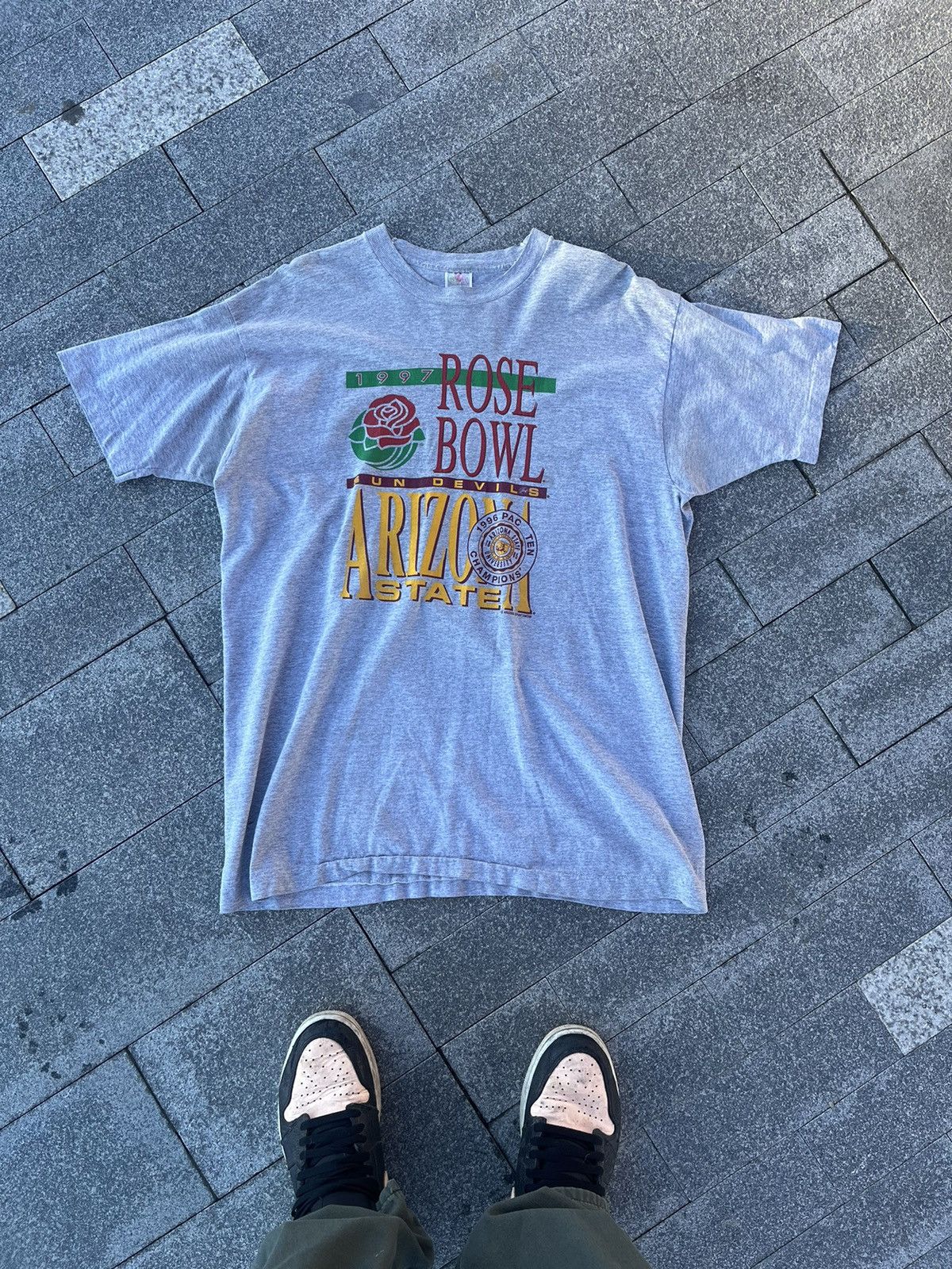 Vintage Vintage 1997 Arizona State Rose Bowl Tee Size US XXL / EU 58 / 5 - 1 Thumbnail