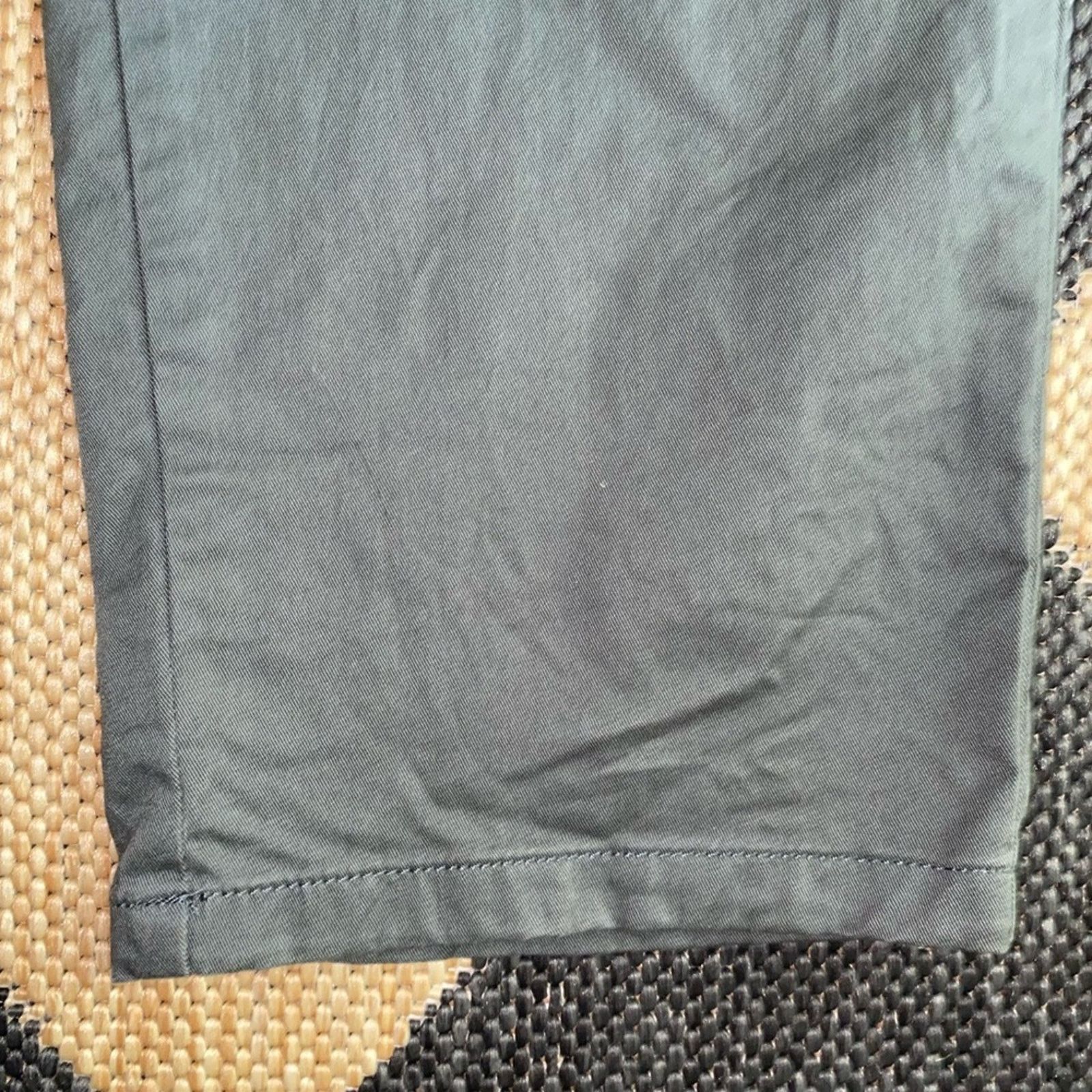 Vuori Vuori $128 433 Chino Pants Mens 36x32 Olive Slim Performance Size US 36 / EU 52 - 10 Thumbnail