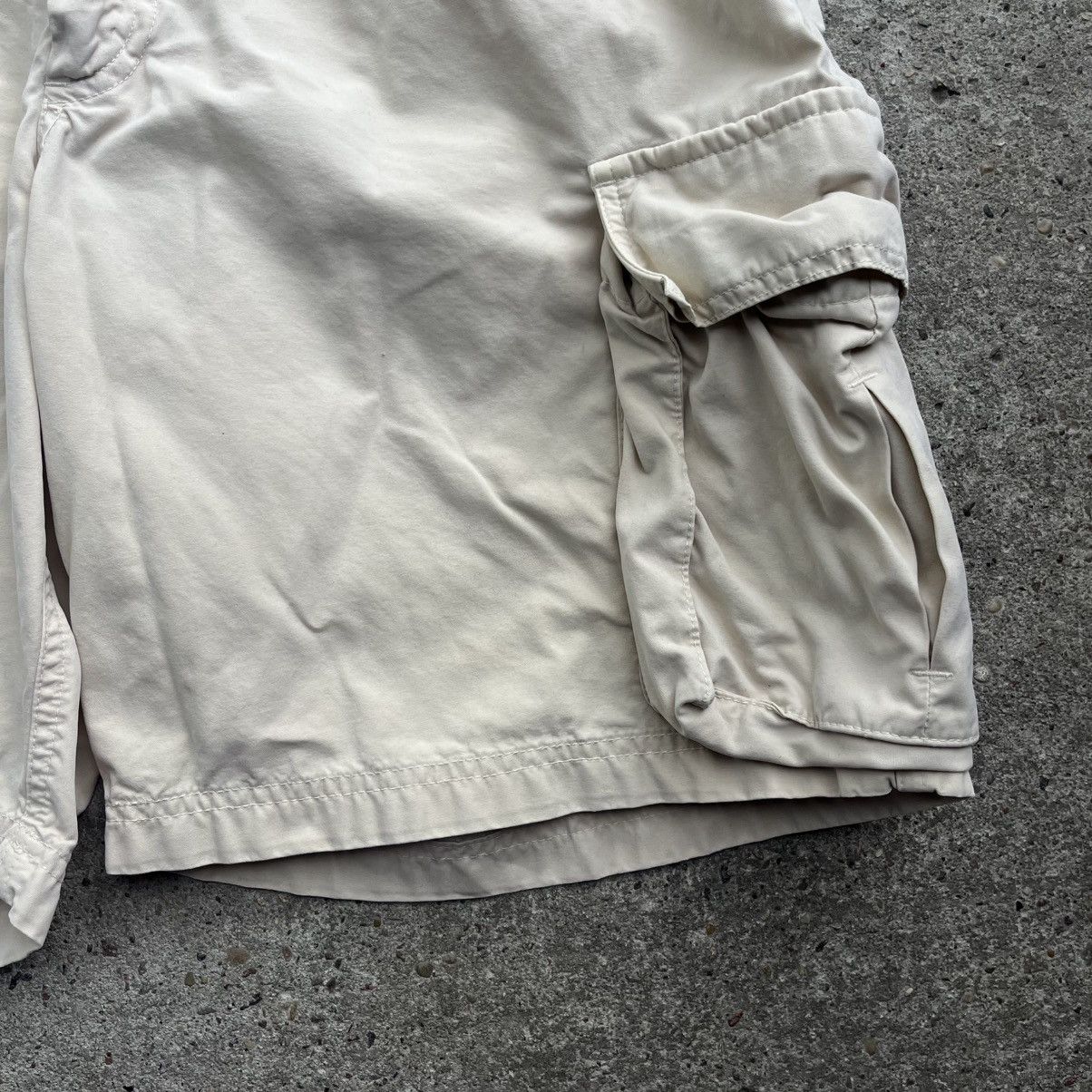 Burberry Burberry beige tech pocket cargo shorts Bermuda vintage Size US 30 / EU 46 - 6 Thumbnail