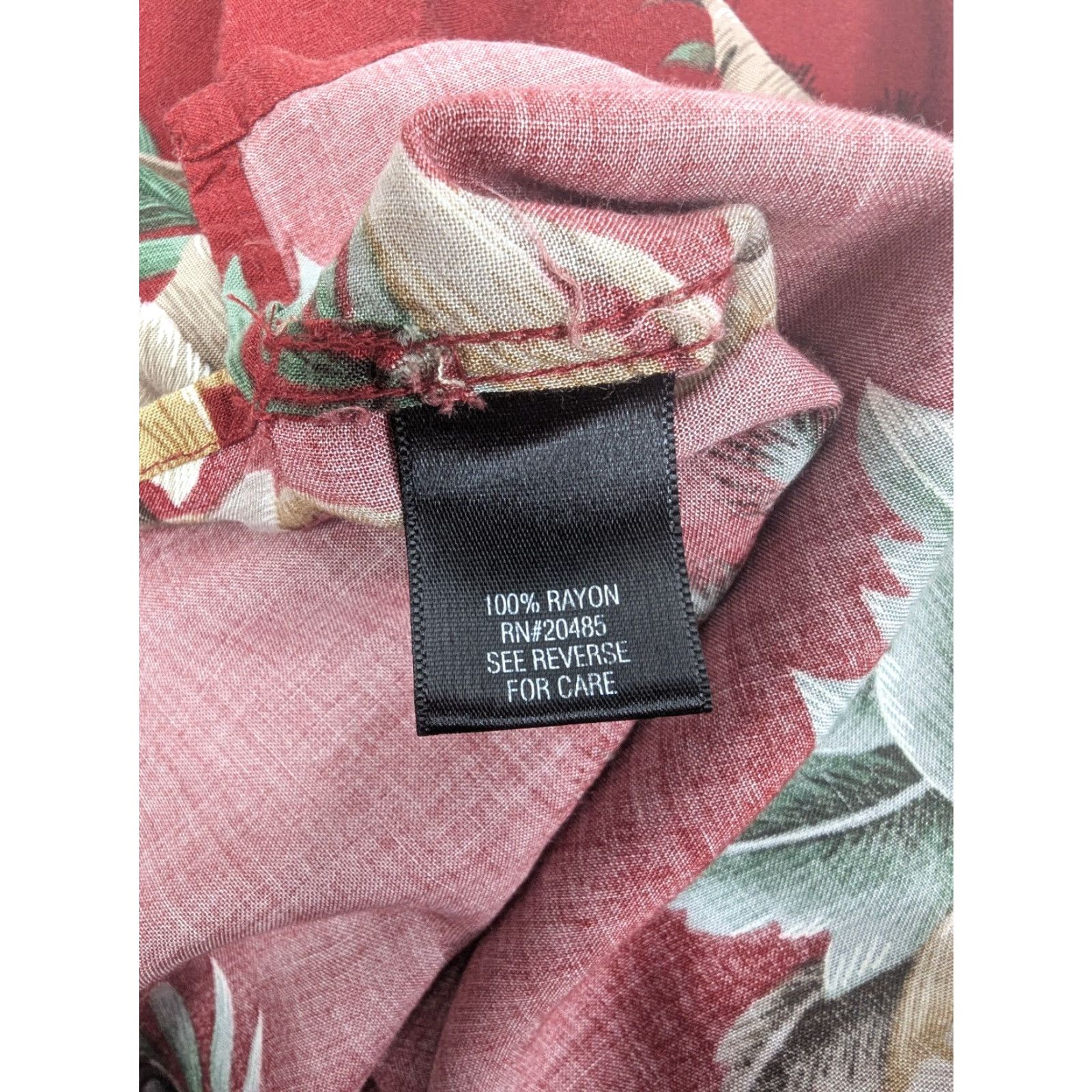 Croft & Barrow VINTAGE Croft & Barrow Red Hawaiian Men's Large Button Up Shirt Rayon Short Sleeve Size US L / EU 52-54 / 3 - 7 Thumbnail