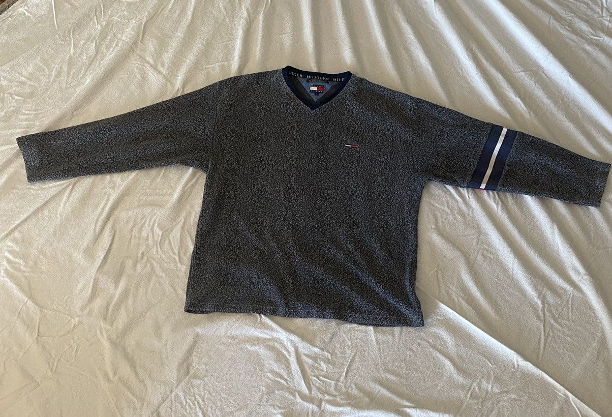 Tommy Jeans Vintage Tommy Jeans Sweater w/ sleeve design Size US L / EU 52-54 / 3 - 2 Thumbnail
