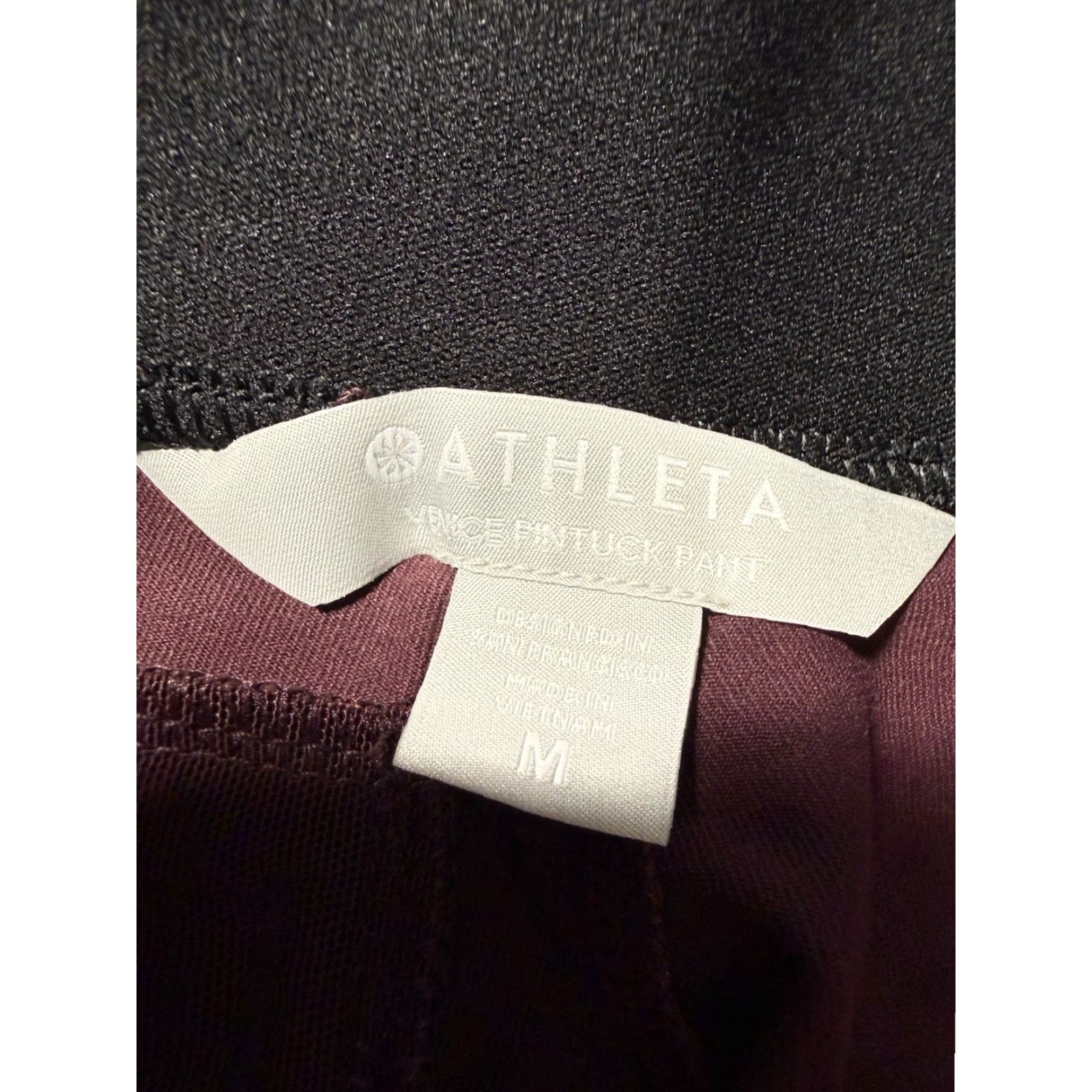 Athleta Athleta Pants Womens M Straight Leg Stretch Lightweight Venice Pintuck Wine/Plum Size 32" / US 10 / IT 46 - 5 Thumbnail