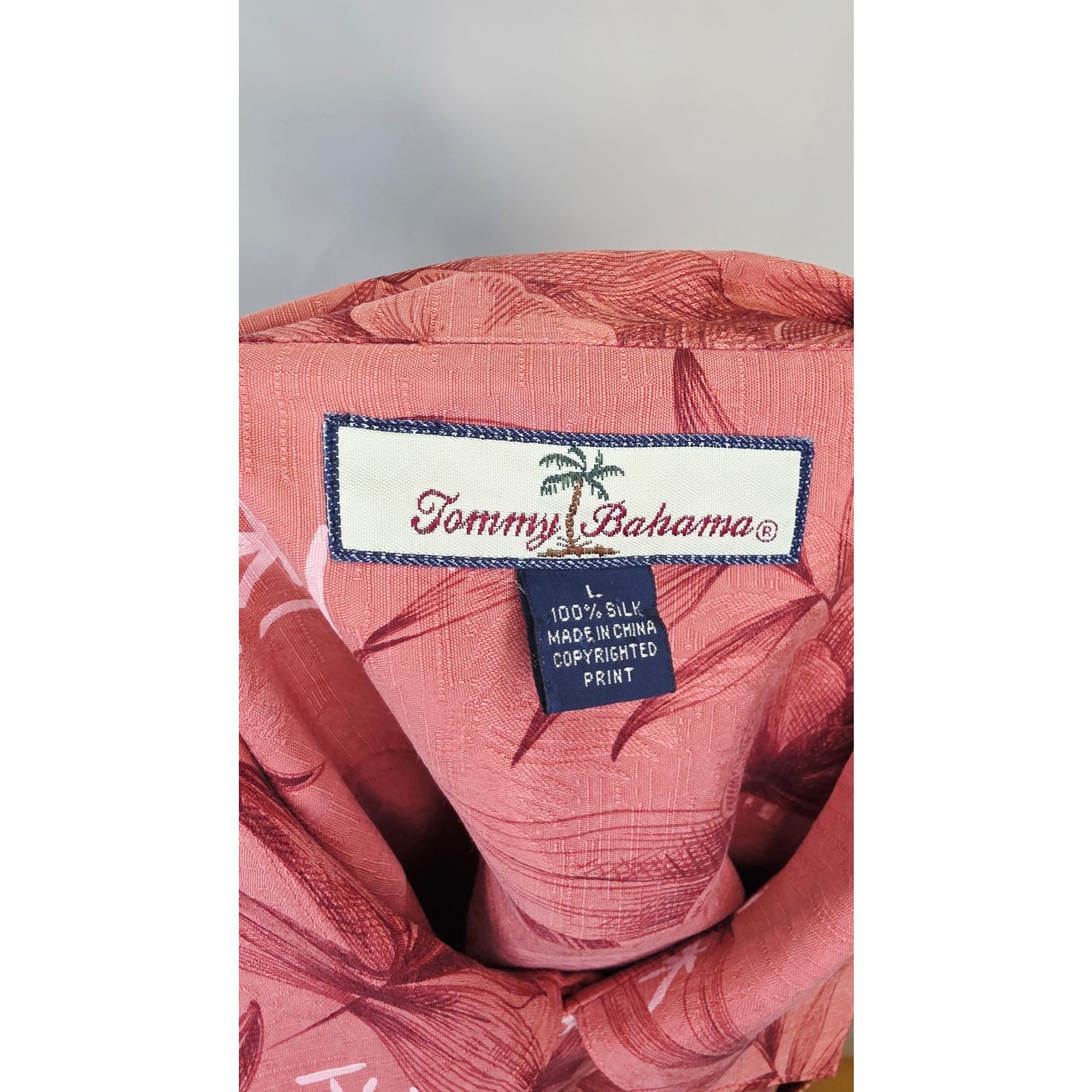Tommy Bahama Tommy Bahama Men's Large Silk Tropical Button Up Shirt Size US L / EU 52-54 / 3 - 8 Thumbnail