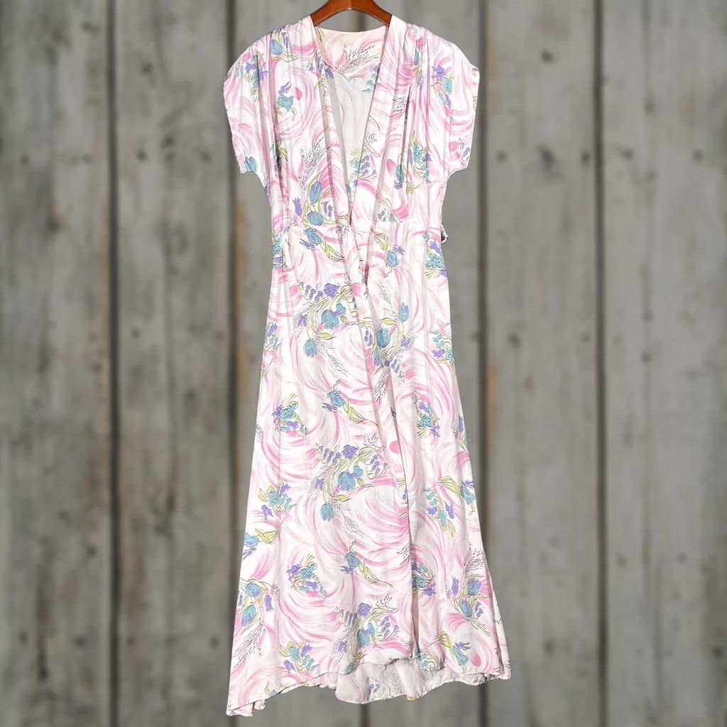Pinko VINTAGE 40s Rayon Hawaiian Floral Wrap Dress Womens Small Pink Handmade Size S / US 4 / IT 40 - 1 Thumbnail