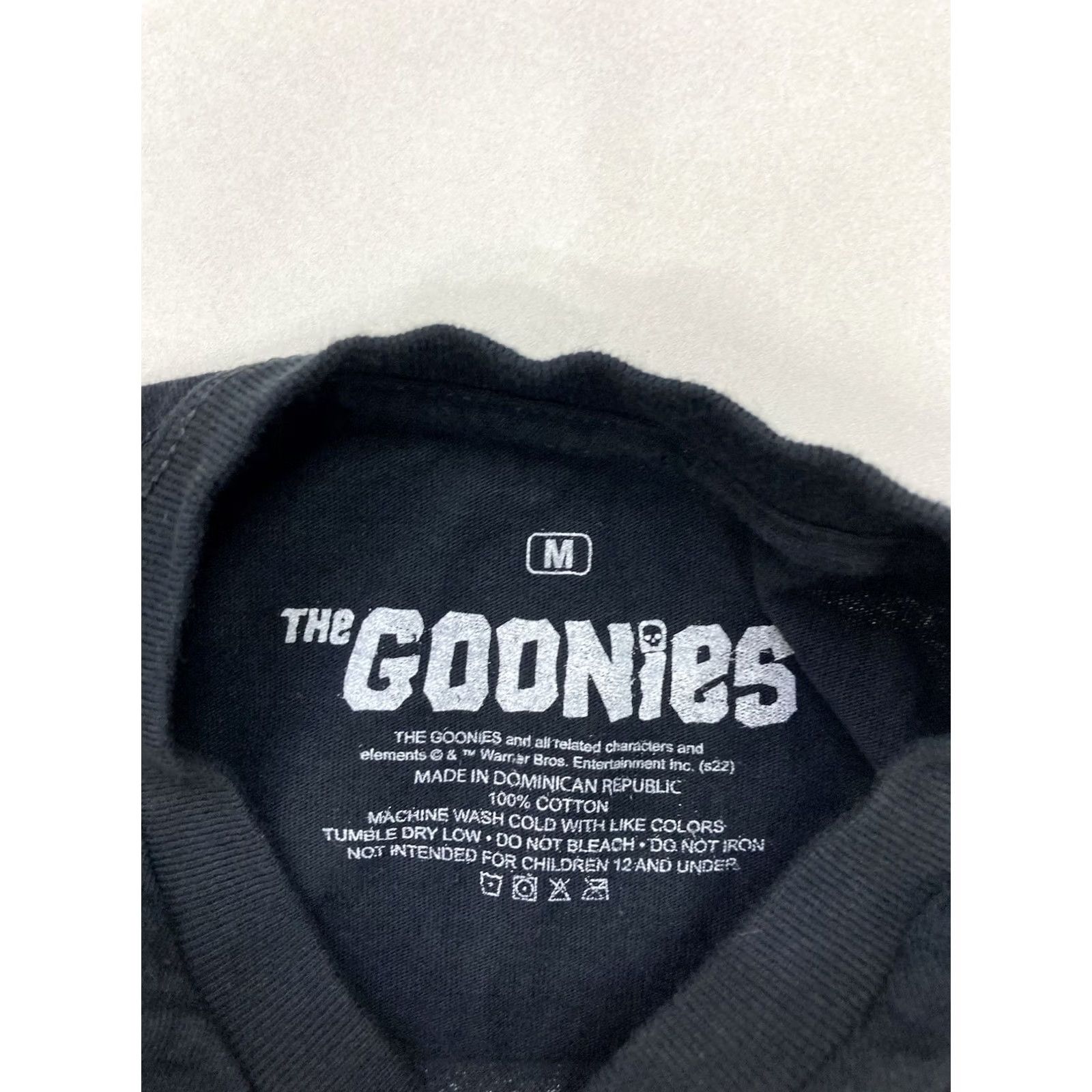 Vintage VINTAGE The Goonies Graphic T-shirt Women Medium Black Short Sleeve Size M / US 6-8 / IT 42-44 - 4 Thumbnail