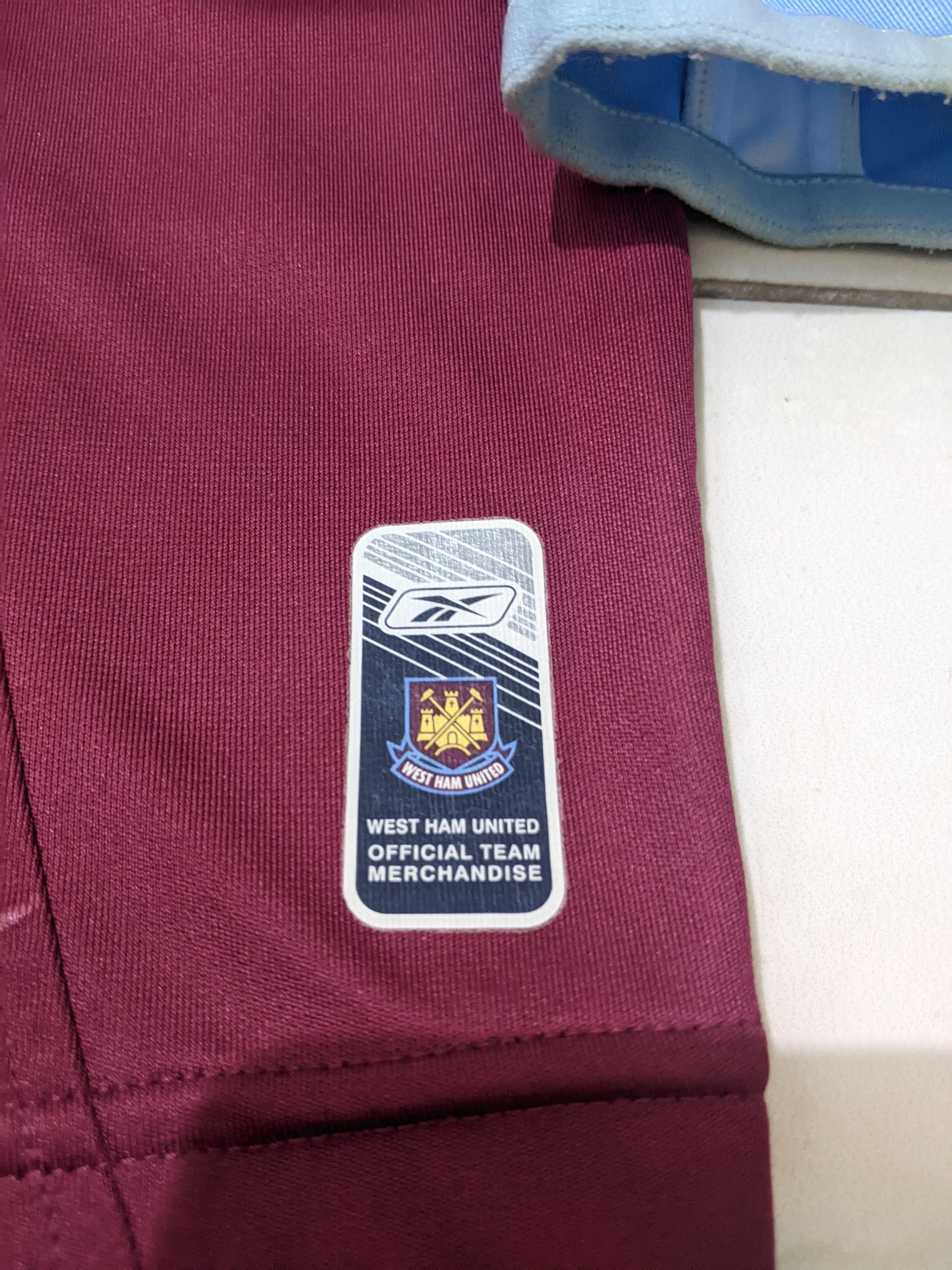 Reebok West ham 2005-07 home Tevez Jersey football shirt Size US L / EU 52-54 / 3 - 8 Thumbnail