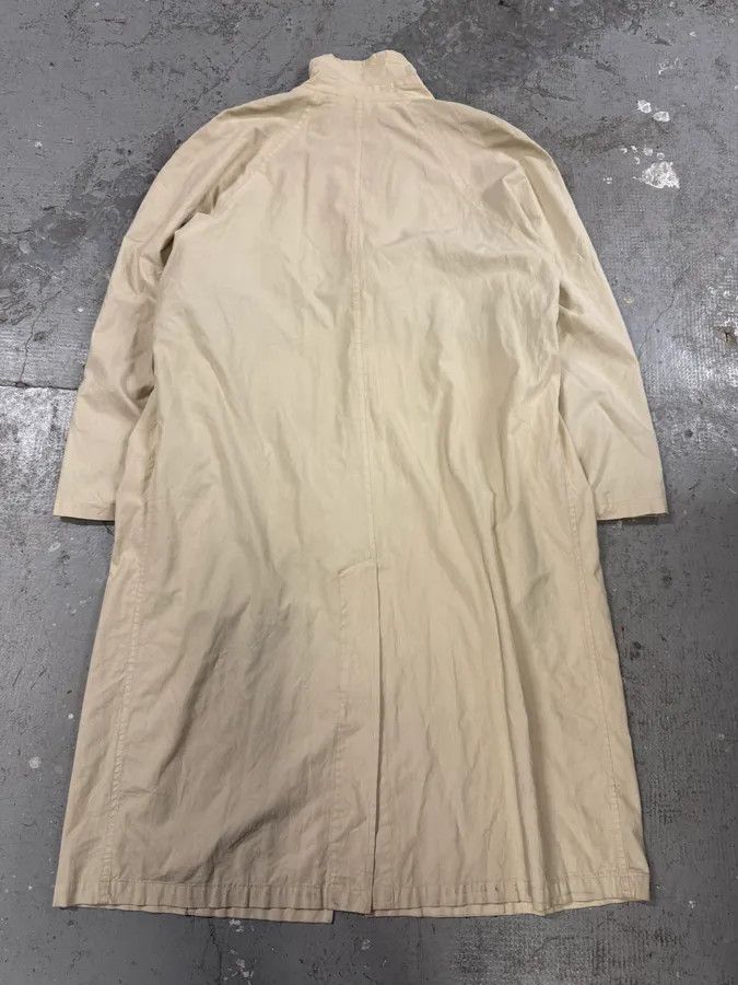 Giorgio Armani 1990s Giorgio Armani Beige Trench Coat Size US L / EU 52-54 / 3 - 5 Thumbnail