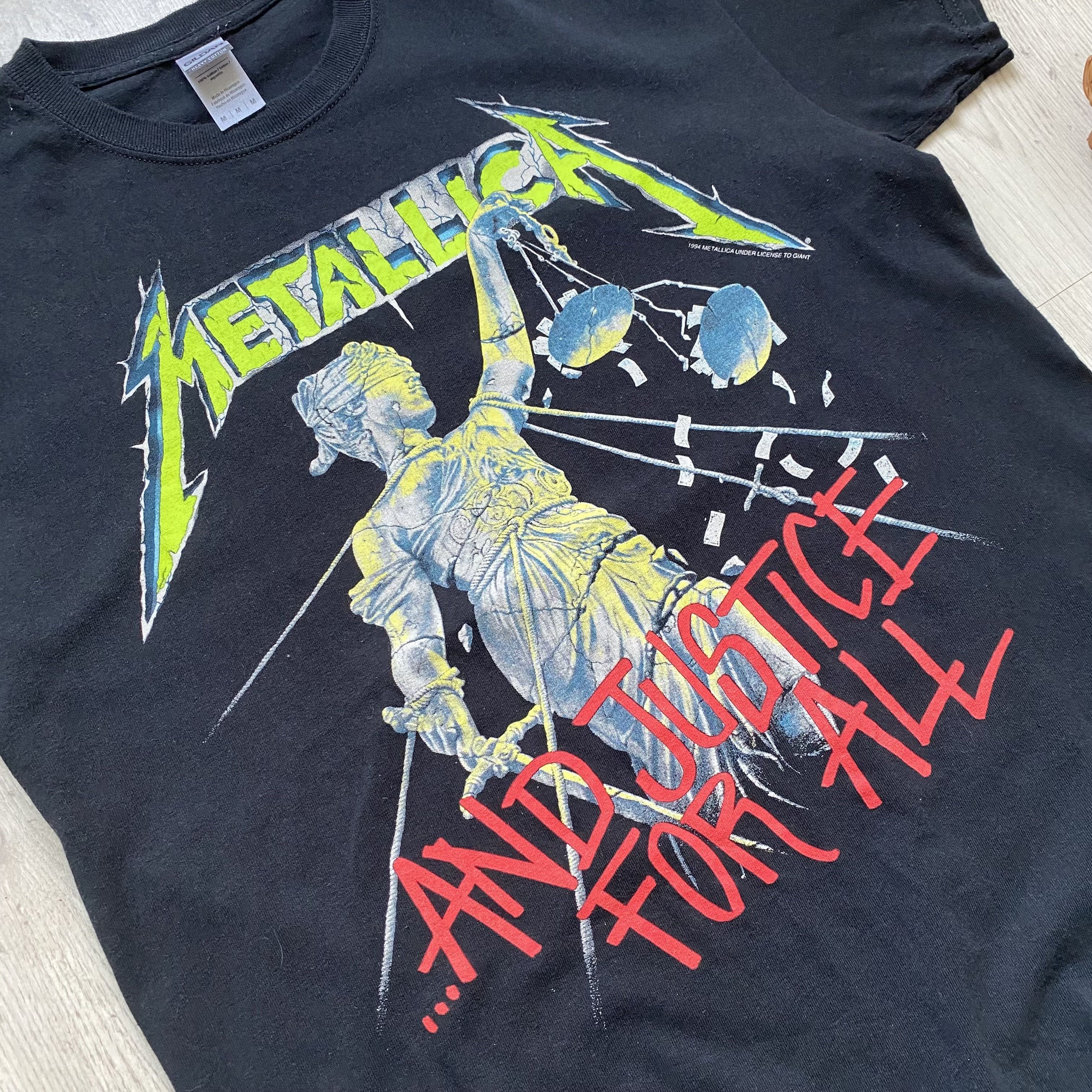 Band Tees 🎸 Metallica Rock band tee Big logo Vintage style tshirt Size US M / EU 48-50 / 2 - 7 Thumbnail