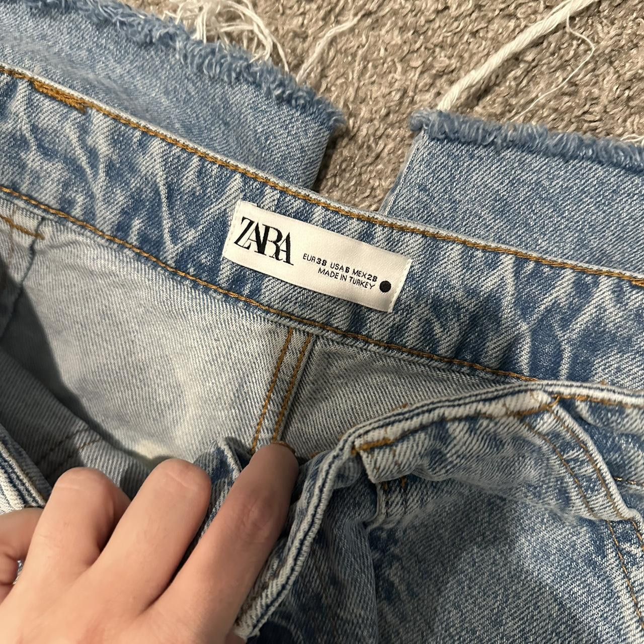 Zara Zara Cargo Bermudas Size 28" / US 6 / IT 42 - 2 Thumbnail