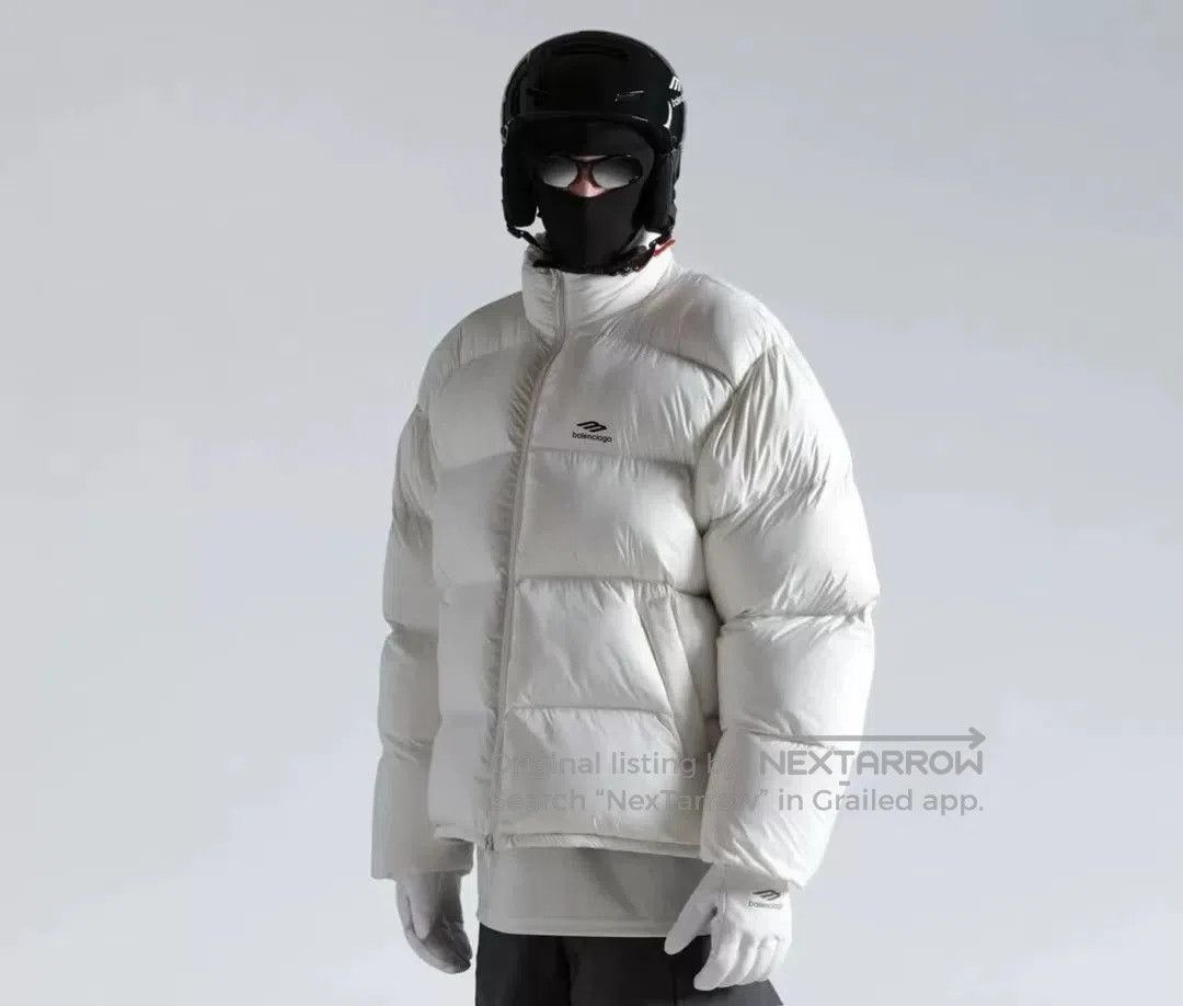 Balenciaga Balenciaga Unisex White Down Jacket. Size US L / EU 52-54 / 3 - 6 Thumbnail