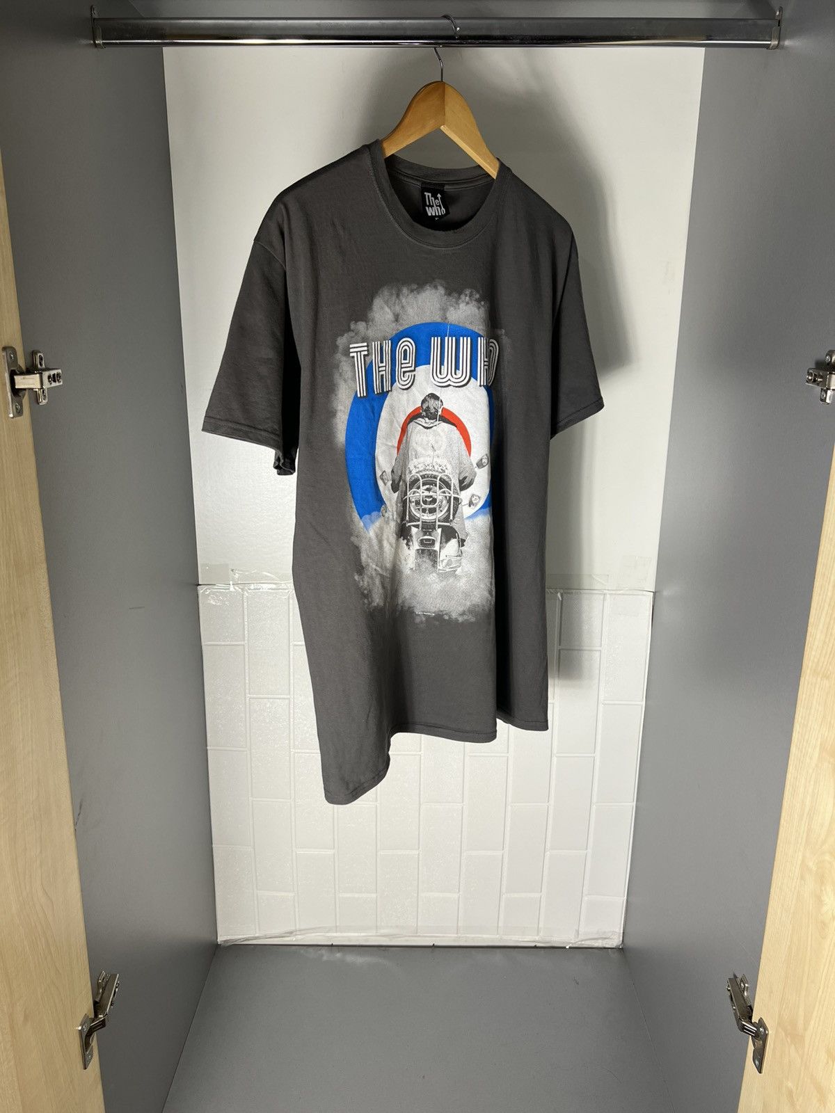 Band Tees VINTAGE THE WHO WORLD TOUR ROCK T-SHIRT RETRO METAL Y2K 90s Size US XL / EU 56 / 4 - 6 Thumbnail