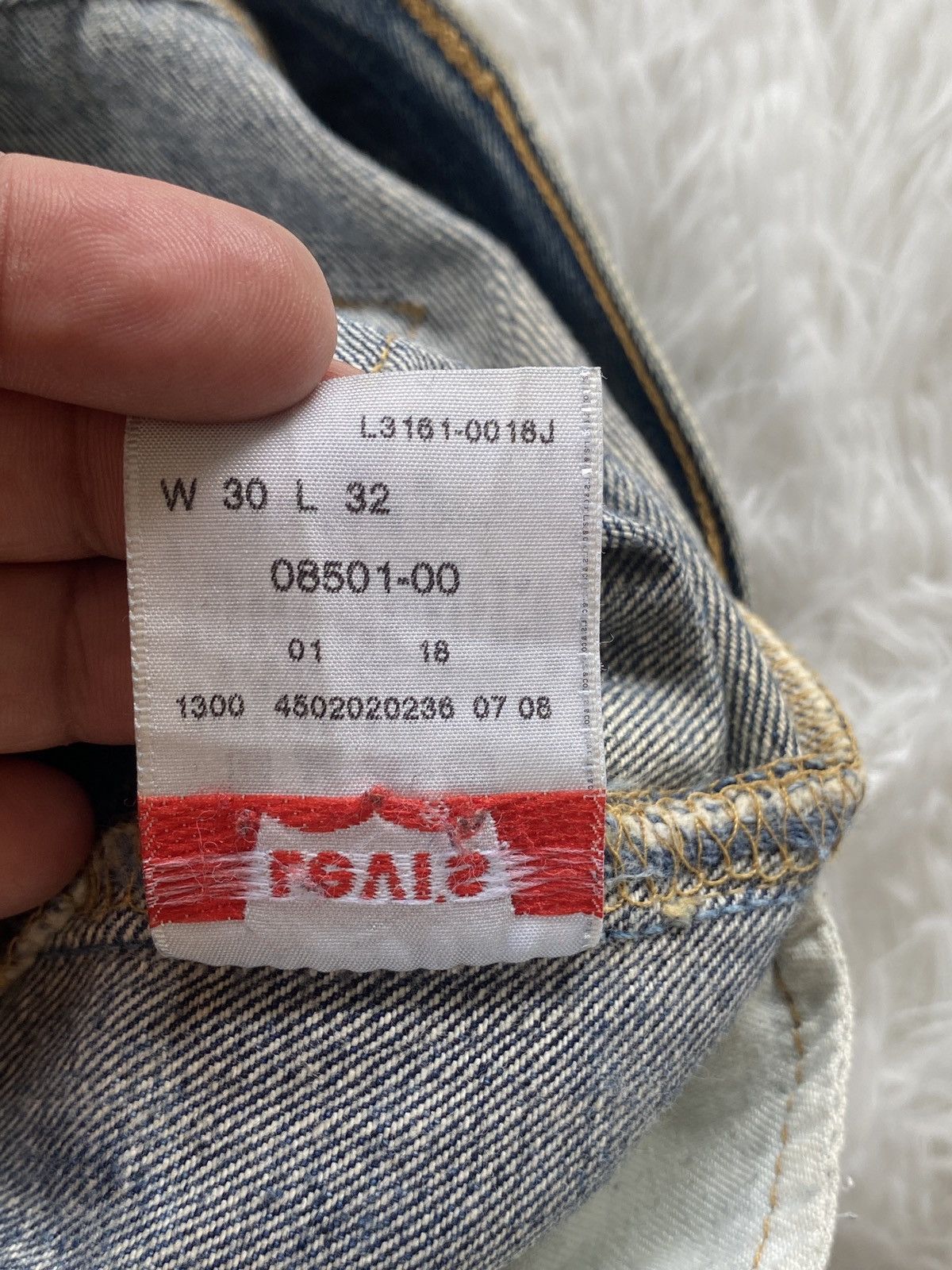 Levi's 🔥BINDING NOW🔥Vintage Levi’s 501 Distressed Jeans Button-fly Size US 30 / EU 46 - 21 Thumbnail