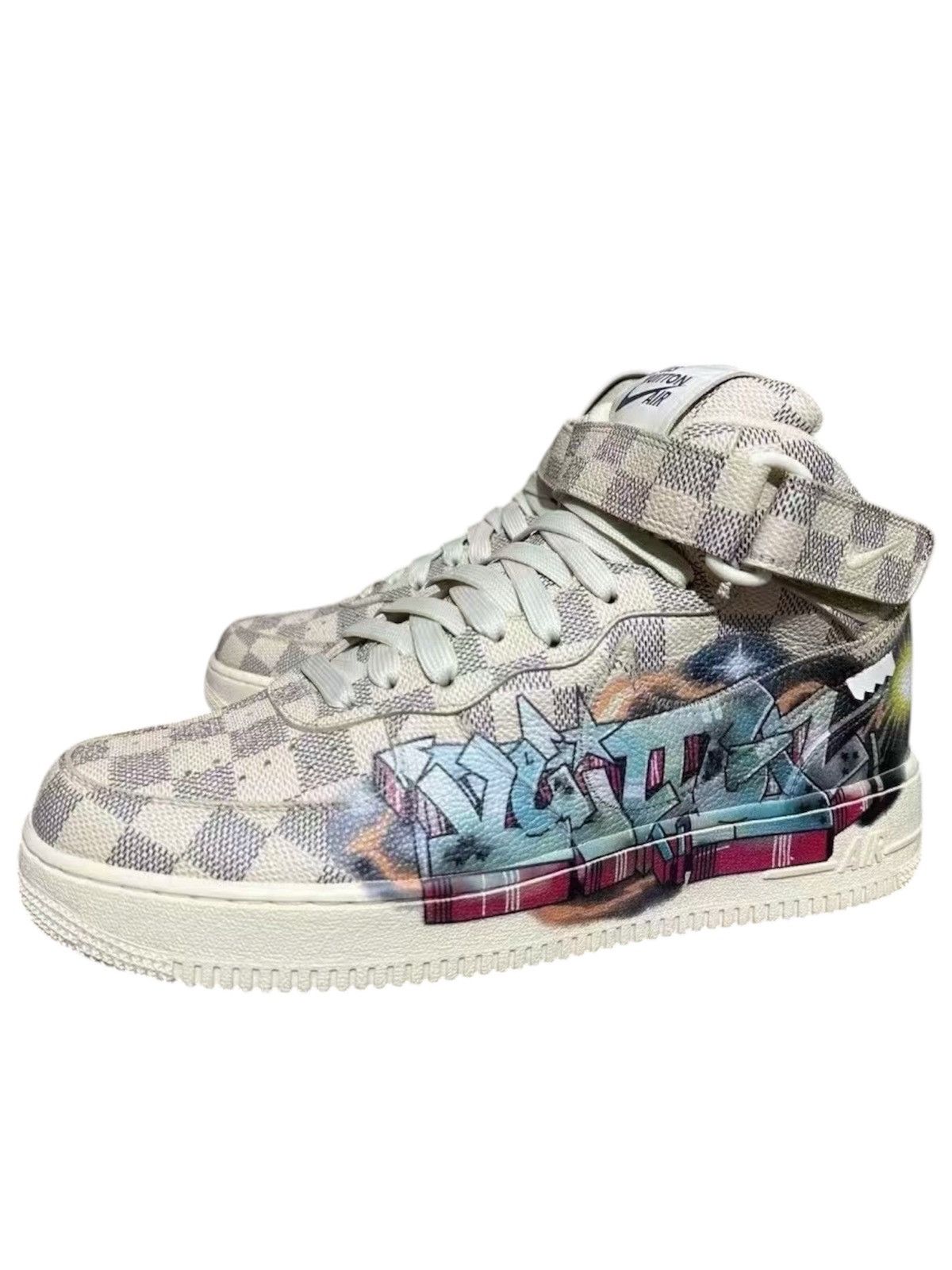 Louis Vuitton Louis Vuitton X Nike X Off White 9.5 Air Force 1 Graffiti Size US 9.5 / EU 42-43 - 1 Thumbnail