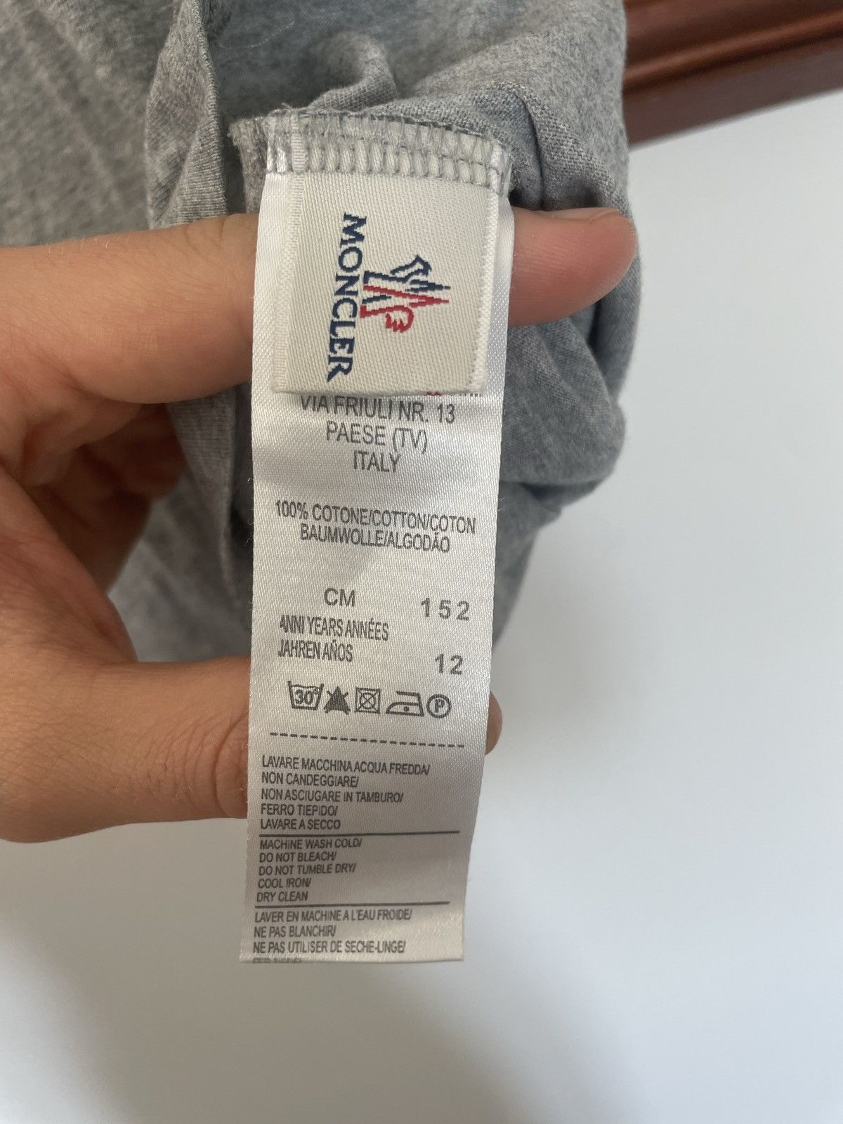 Moncler Moncler tee women mini logo designer high end streetwear Size S / US 4 / IT 40 - 4 Thumbnail
