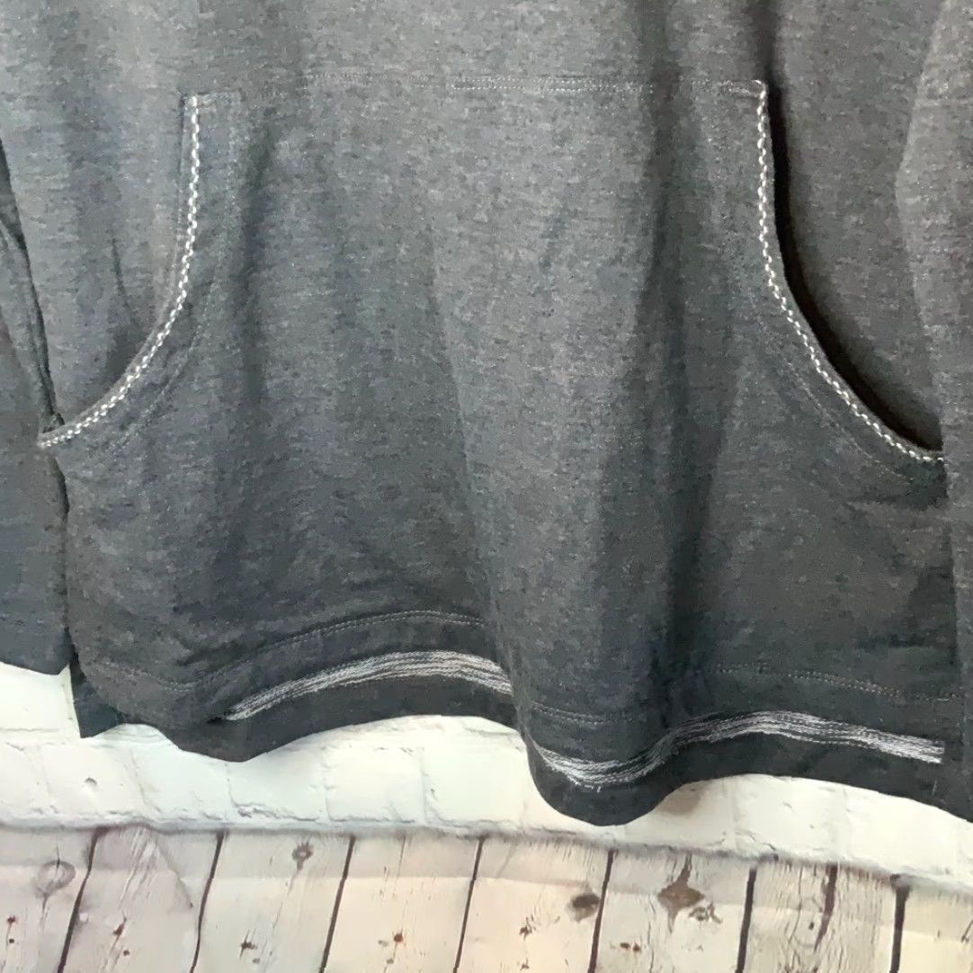 Vintage VINTAGE MAX Studio Gray Crew Neck Top with Front Pocket XS Women Blouse Crew Neck Pocket Gray Womens XS Size XS / US 0-2 / IT 36-38 - 2 Thumbnail