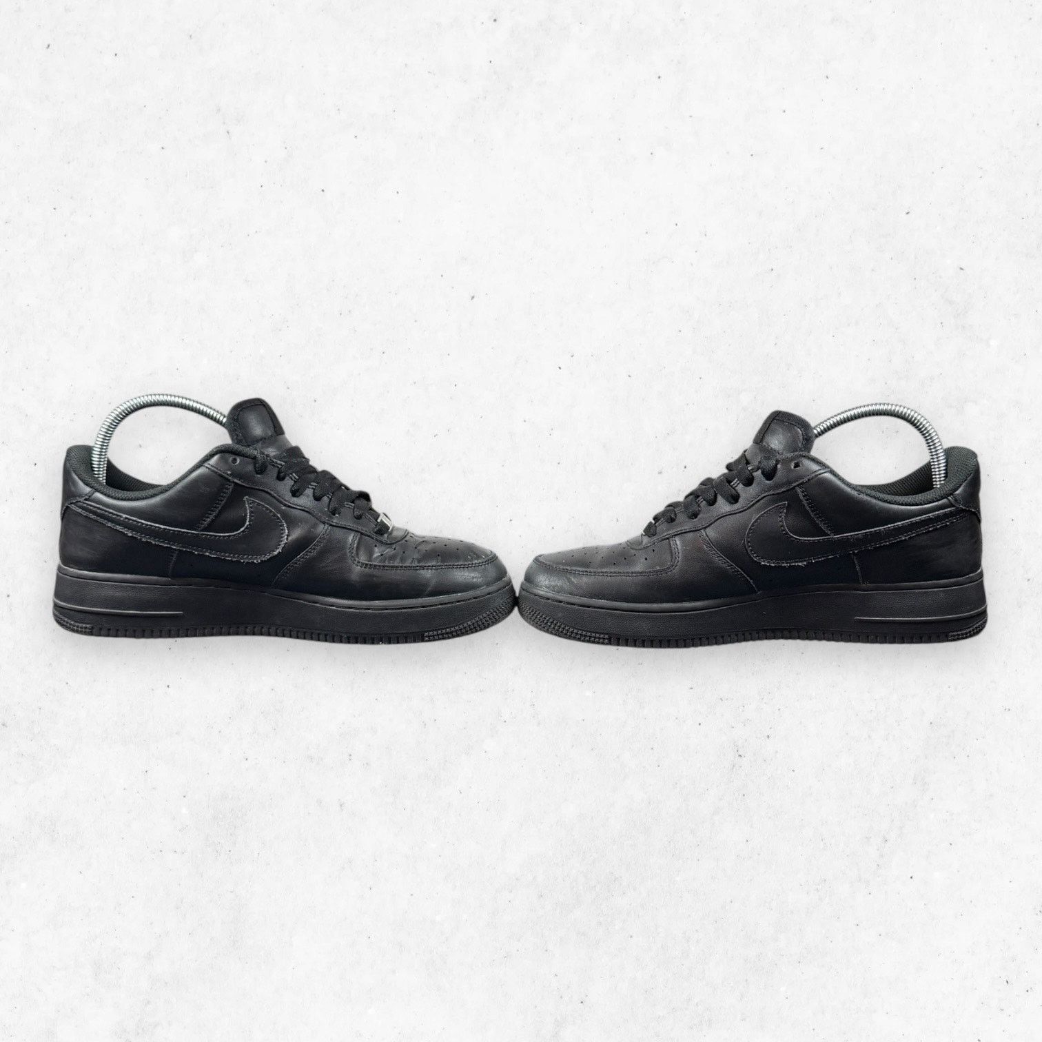 Nike Nike Air Force 1 Low Triple Black Mens Sz 10.5 Size US 10.5 / EU 43-44 - 5 Thumbnail