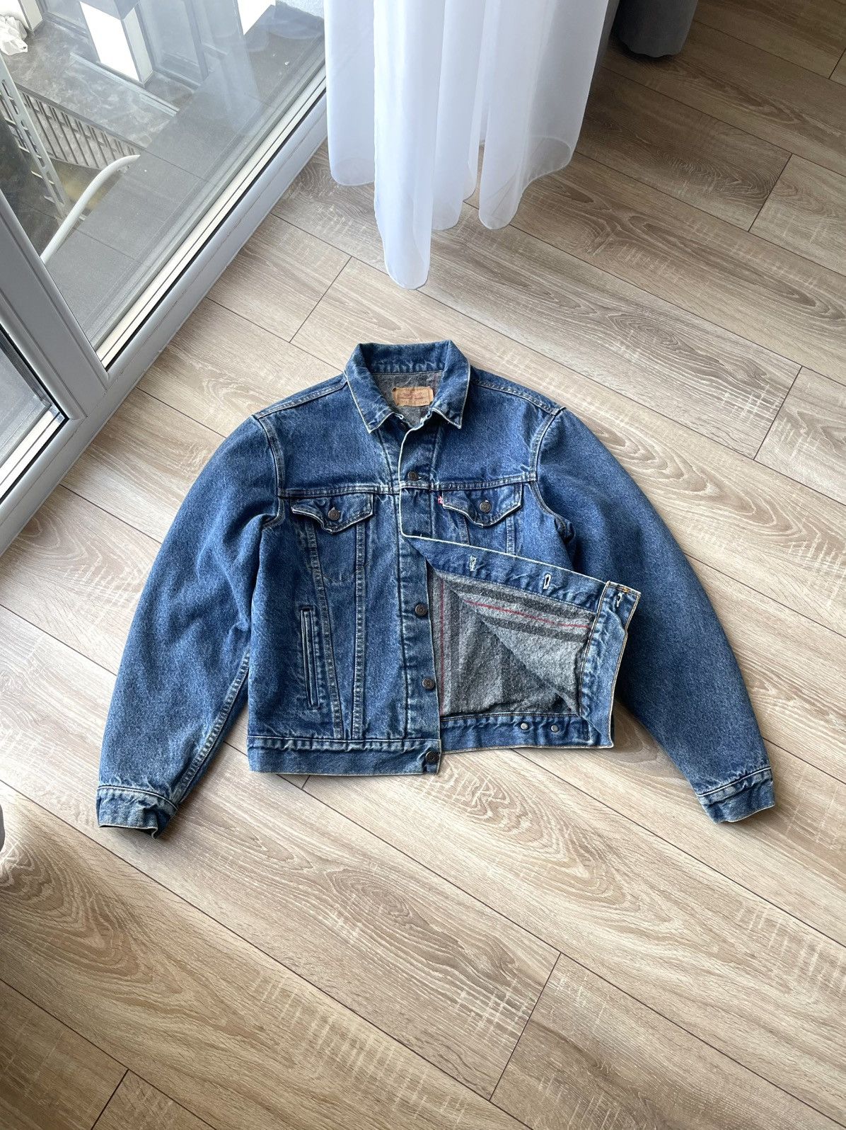 Levi's Vintage 90s Levis Made In USA Lined Denim Trucker Jacket 44L Size US M / EU 48-50 / 2 - 1 Thumbnail