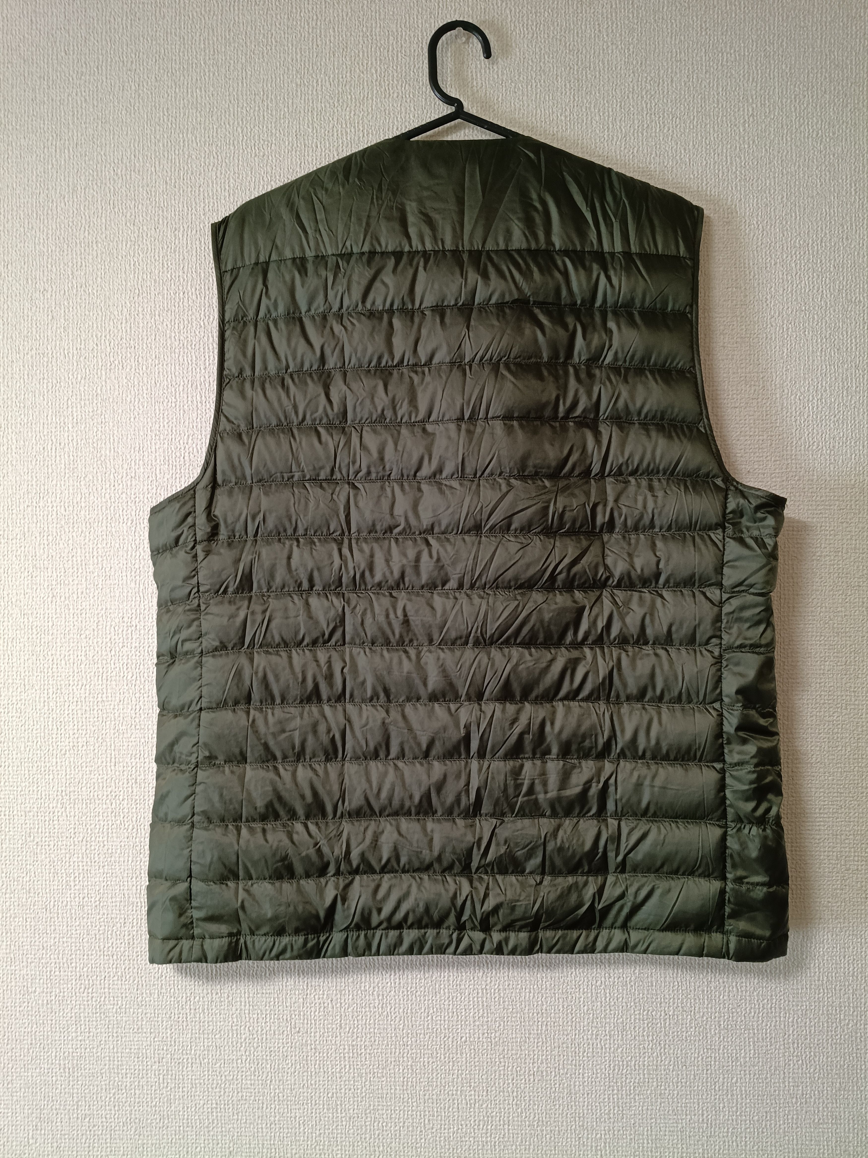 Uniqlo UNIQLO Ultra Light Down V-Neck Compact Vest Olive Size L Size US L / EU 52-54 / 3 - 2 Thumbnail
