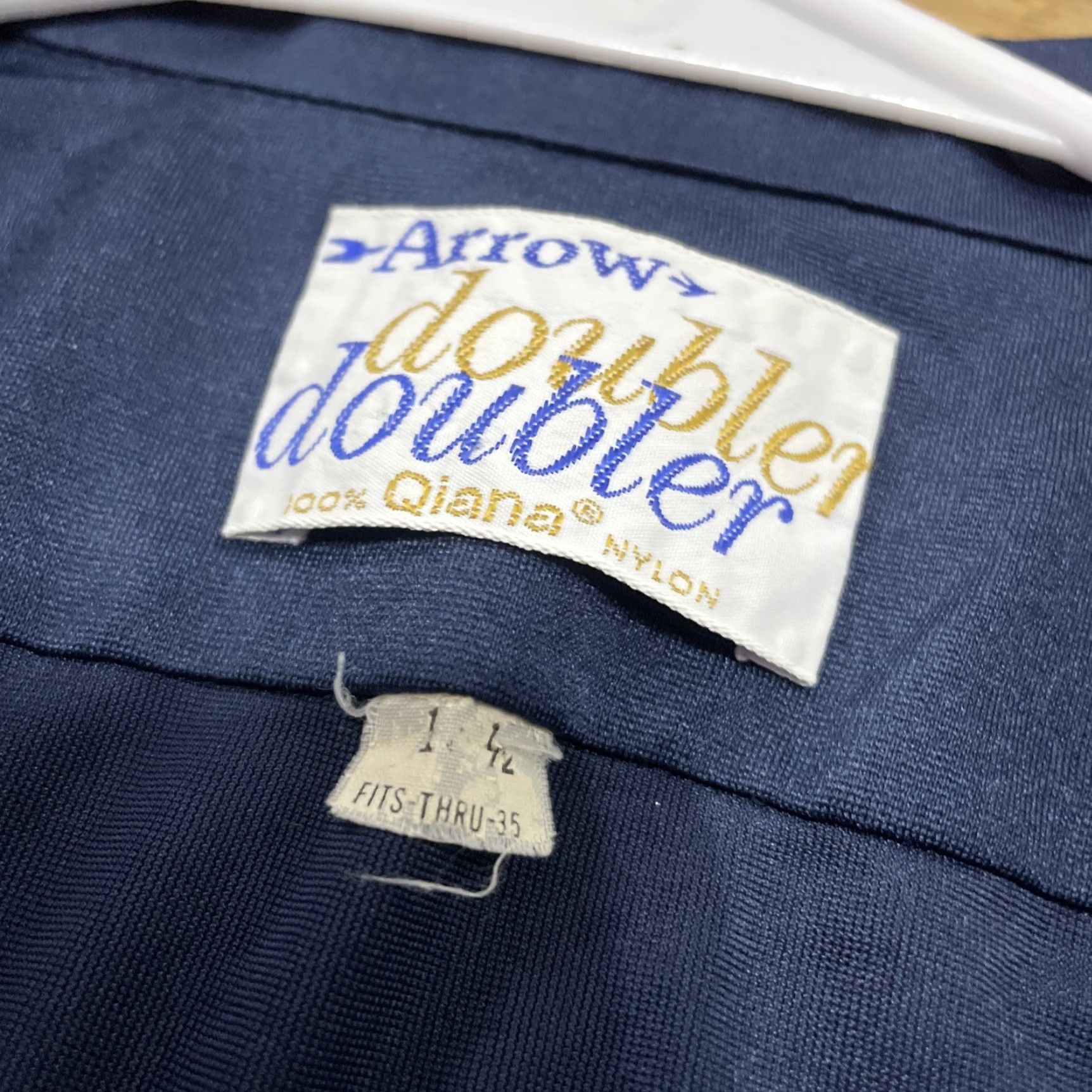 Arrow VINTAGE Arrow Shirt Doubler Polyester Saturday Night Fever Disco Large Mens 16.5 35 Blue 1970s Shirt Mens 16.5 35 Size US L / EU 52-54 / 3 - 3 Thumbnail