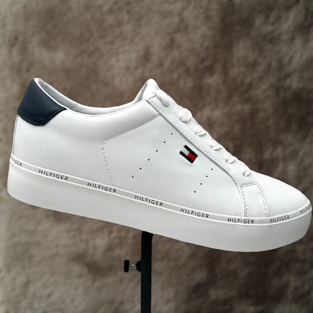 Tommy Hilfiger Tommy Hilfiger Women's Henissly Sneaker Size 8 White Lace Up Casual Stylish Shoe Size US 8 / IT 38 - 1 Thumbnail