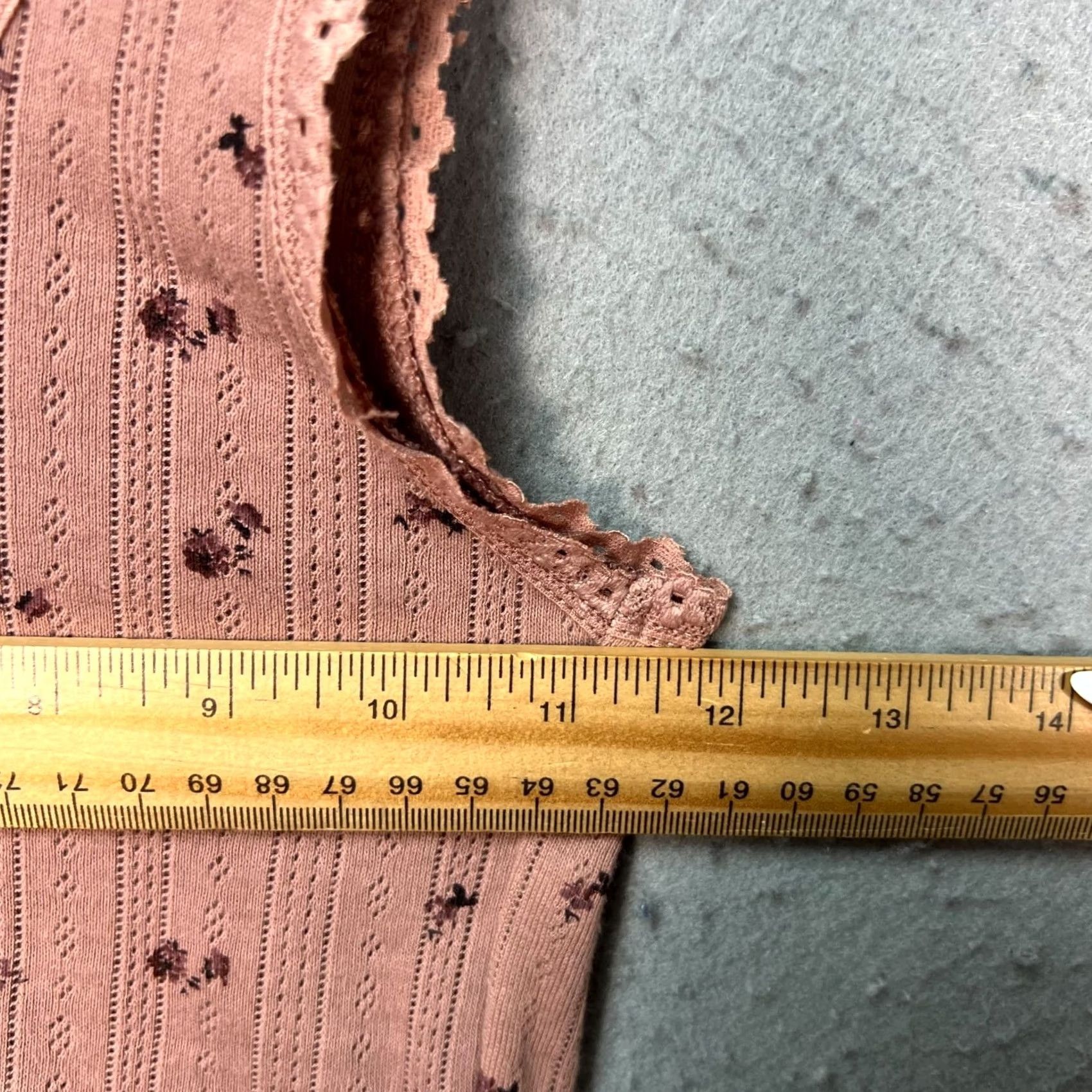 Urban Outfitters Urban Outfitters Women Tank Pink Lace Trim Floral Pattern S Small Shirt Sleeveless Cotton All Season Womens Size S / US 4 / IT 40 - 6 Thumbnail