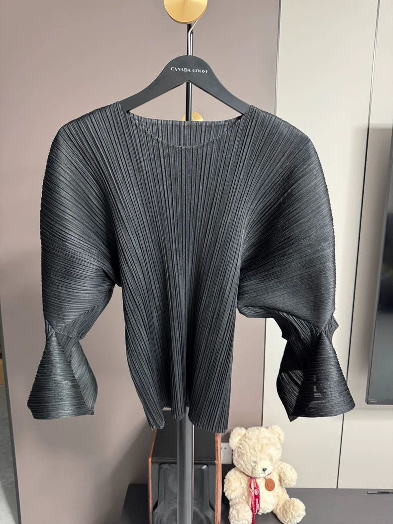 Issey Miyake issey miyake size:5 Black pleated coat Size XXS / US 00 / IT 34 - 1 Thumbnail