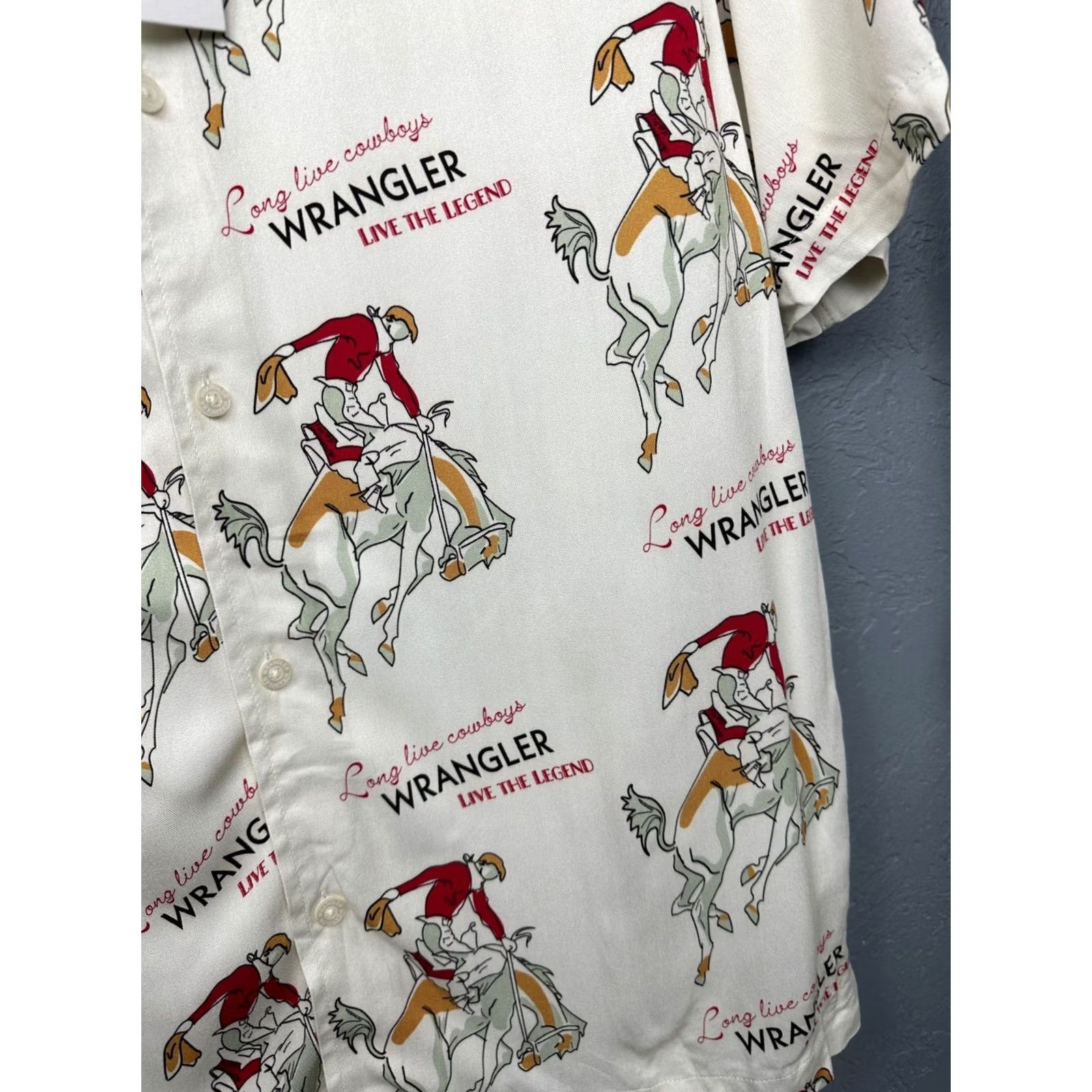 Wrangler Wrangler Shirt Hawaiian Resort Shirt M Mens Button-Up Short Sleeve Multicolor Graphic Print Pockets 60s Size US M / EU 48-50 / 2 - 3 Thumbnail