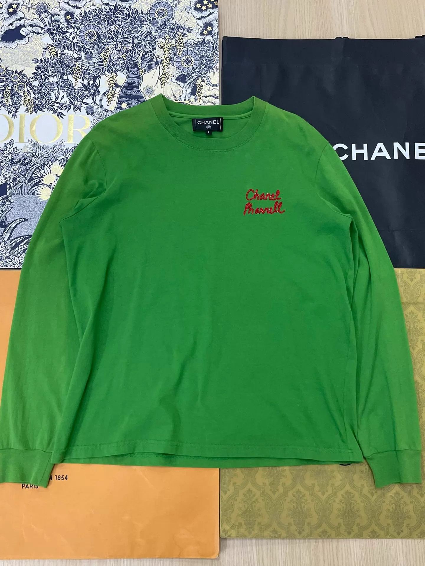 Chanel Chanel x Pharrell Beaded Green Long Sleeve T-Shirt S Size S / US 4 / IT 40 - 1 Thumbnail
