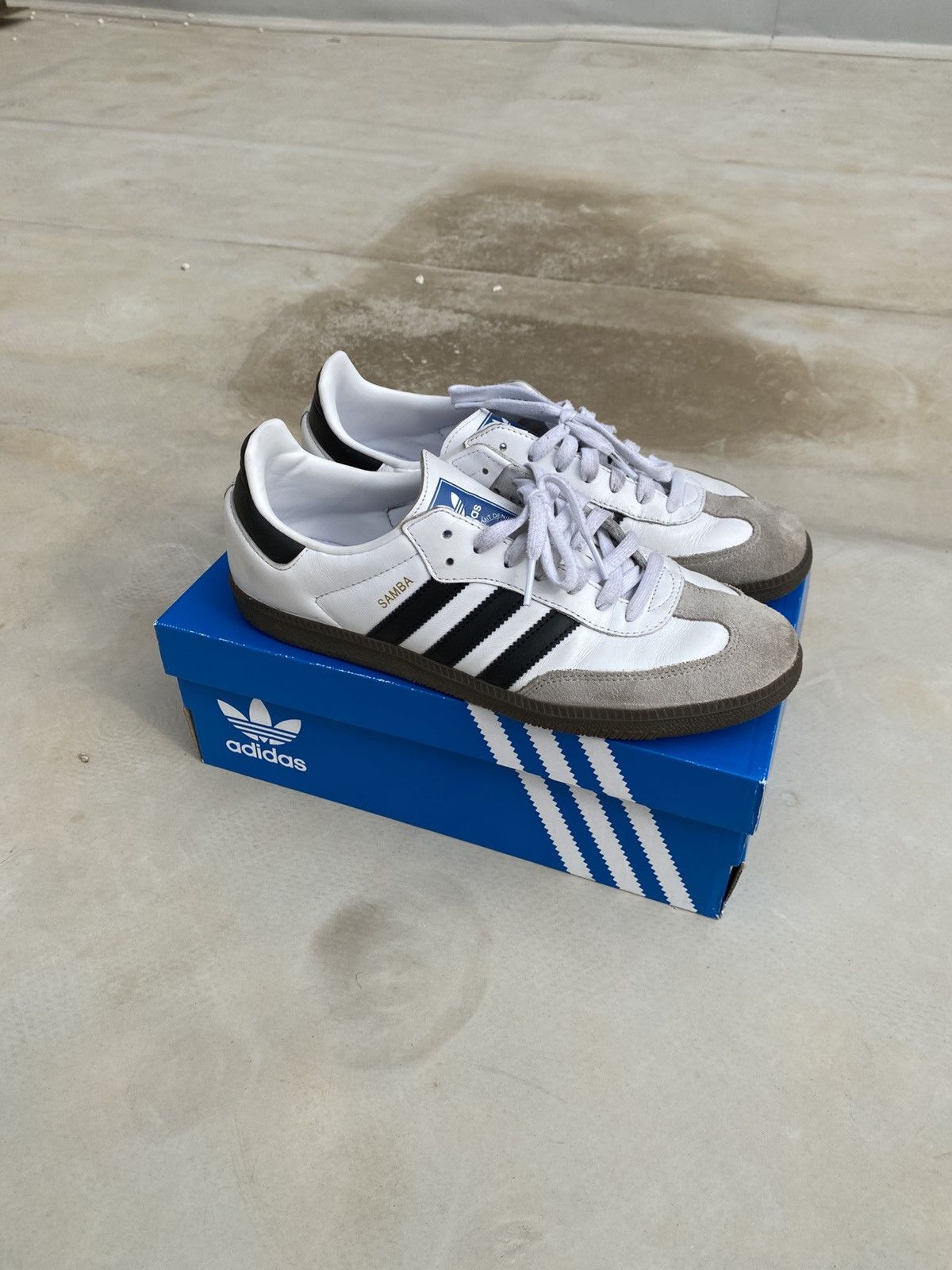 Adidas Samba OG – White/Black – Classic Retro Style