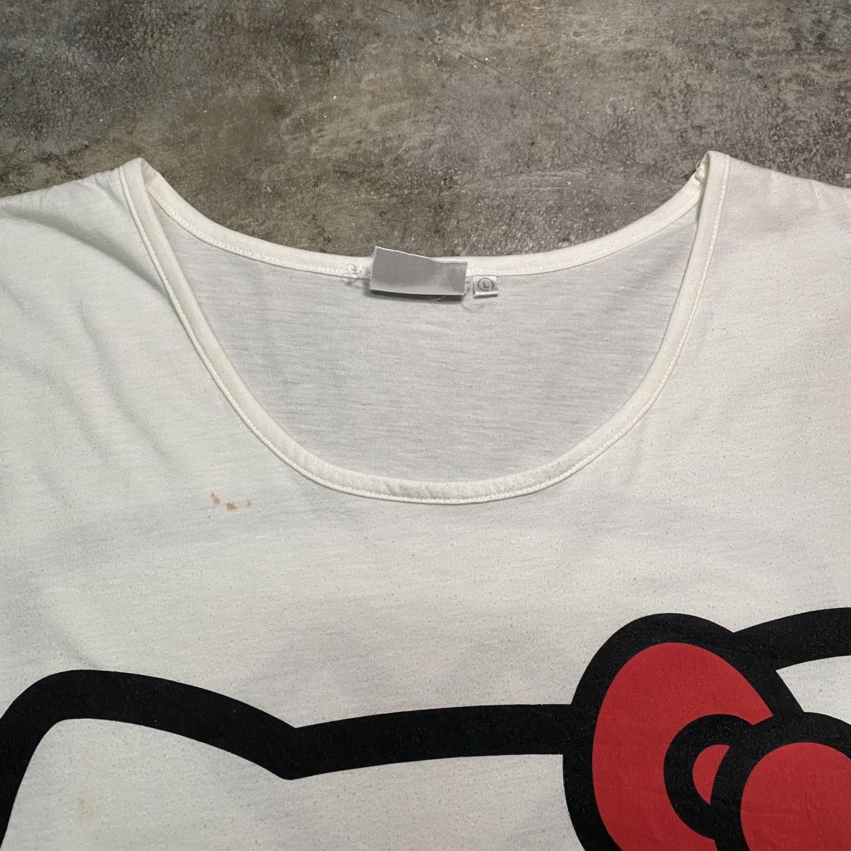 Anime × Cartoon Network × Japanese Brand HELLO KITTY X ONE PIECE CHOPPER ANIME T SHIRT Size US XL / EU 56 / 4 - 3 Thumbnail