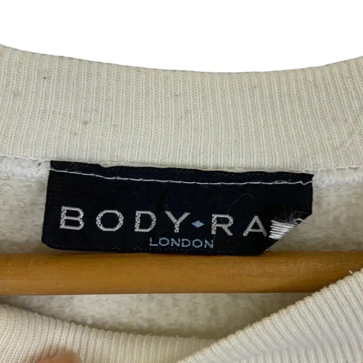 Vintage Vintage BODY RAP LONDON Hanging On Punk Photography Size US S / EU 44-46 / 1 - 3 Thumbnail