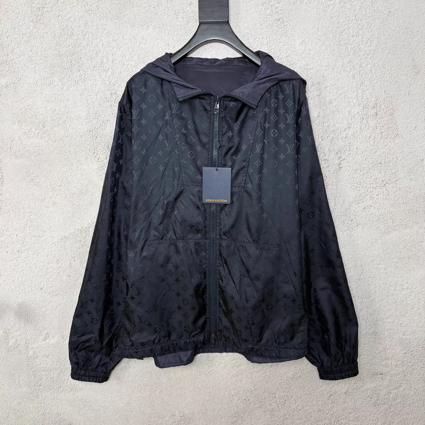 Louis Vuitton LV Pin 2-sided Allover Print Shell size 54 Jacket Size US L / EU 52-54 / 3 - 1 Thumbnail