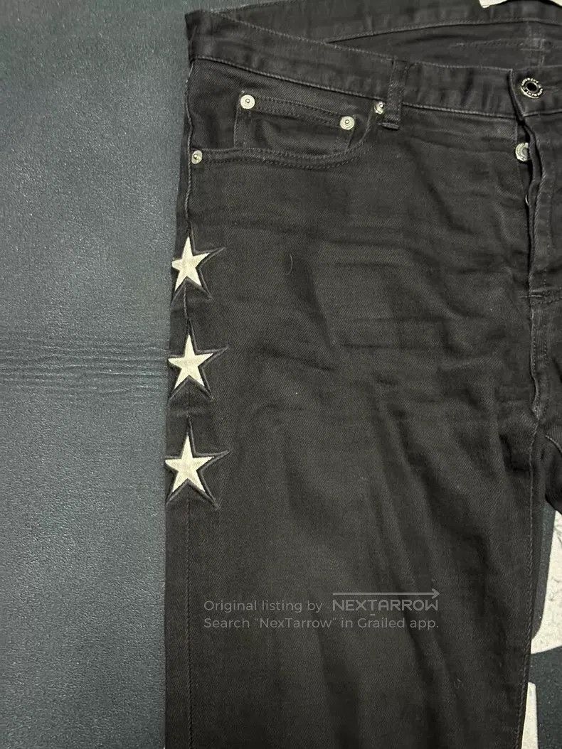 Givenchy Givenchy Three-Star Embroidered Denim Jeans Size US 34 / EU 50 - 2 Thumbnail