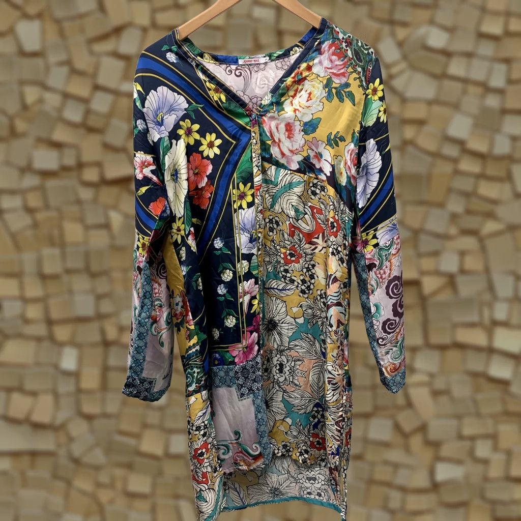 Johnny Was Johnny Was Tunic Cardigan S Multicolor Floral Print 100% Silk Boho Button Front V-Neck Long Sleeve Womens Size S / US 4 / IT 40 - 1 Thumbnail