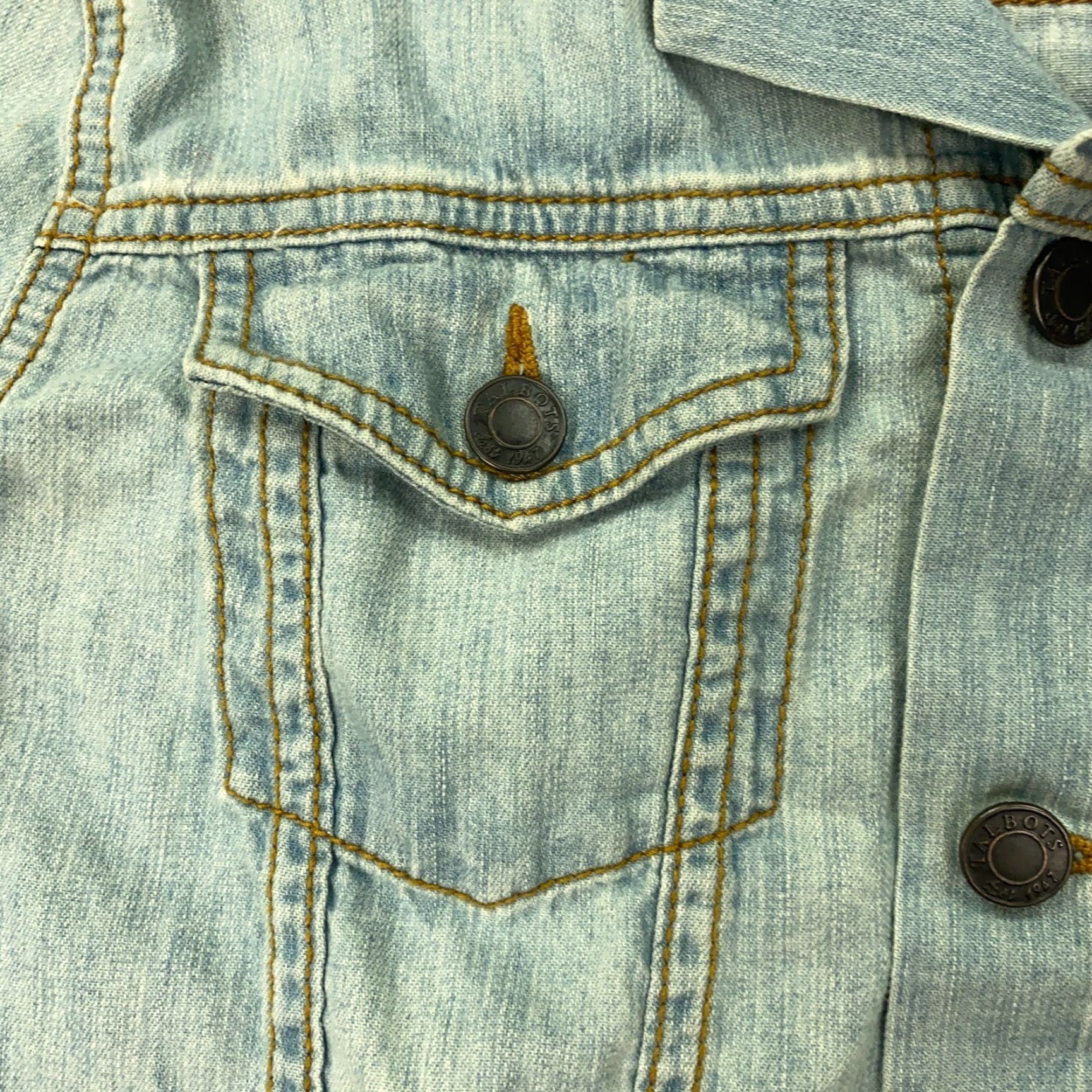 Talbots Talbots Denim Jacket Womens Size 8 Blue Distressed Lightweight Trucker Classic Fit Size M / US 6-8 / IT 42-44 - 4 Thumbnail