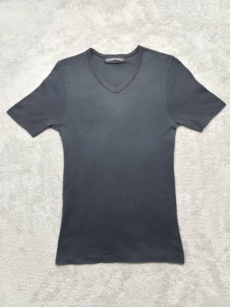 トップス chrome hearts Vneck Tshirt black Chrome Hearts × Designer × Luxury Distressed Chrome Hearts V