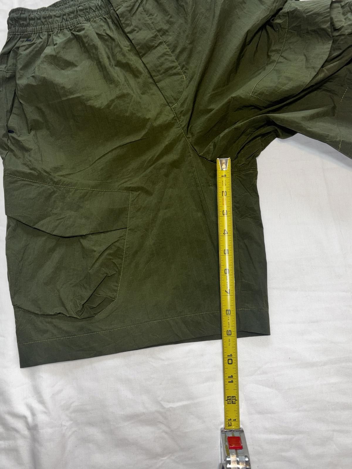 Nike Nike Men's Lightweight Athletic Shorts - Olive Green Size US 30 / EU 46 - 10 Thumbnail