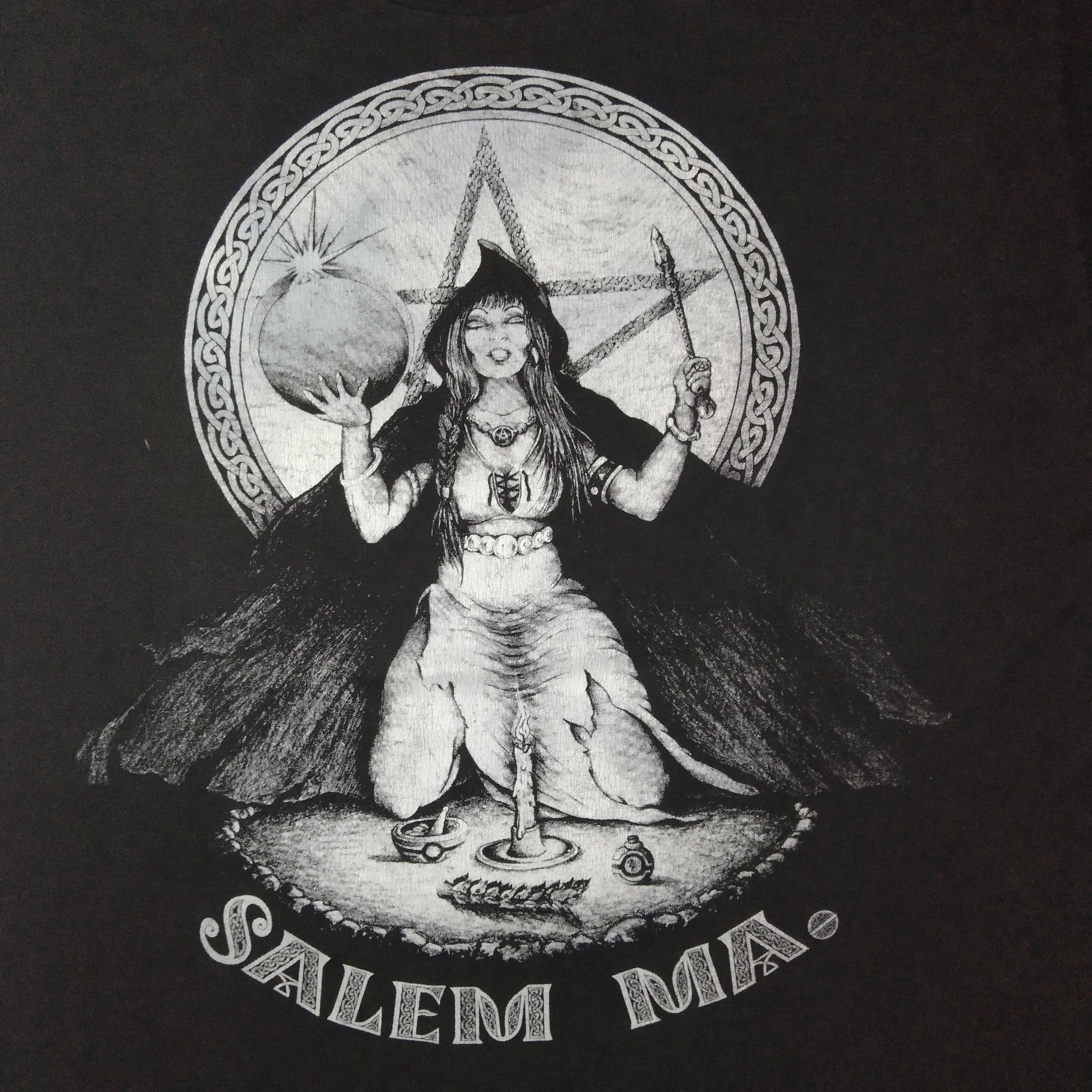 Hanes × Vintage Vintage 90's Salem Massachusetts Witch Tee Size US L / EU 52-54 / 3 - 2 Thumbnail