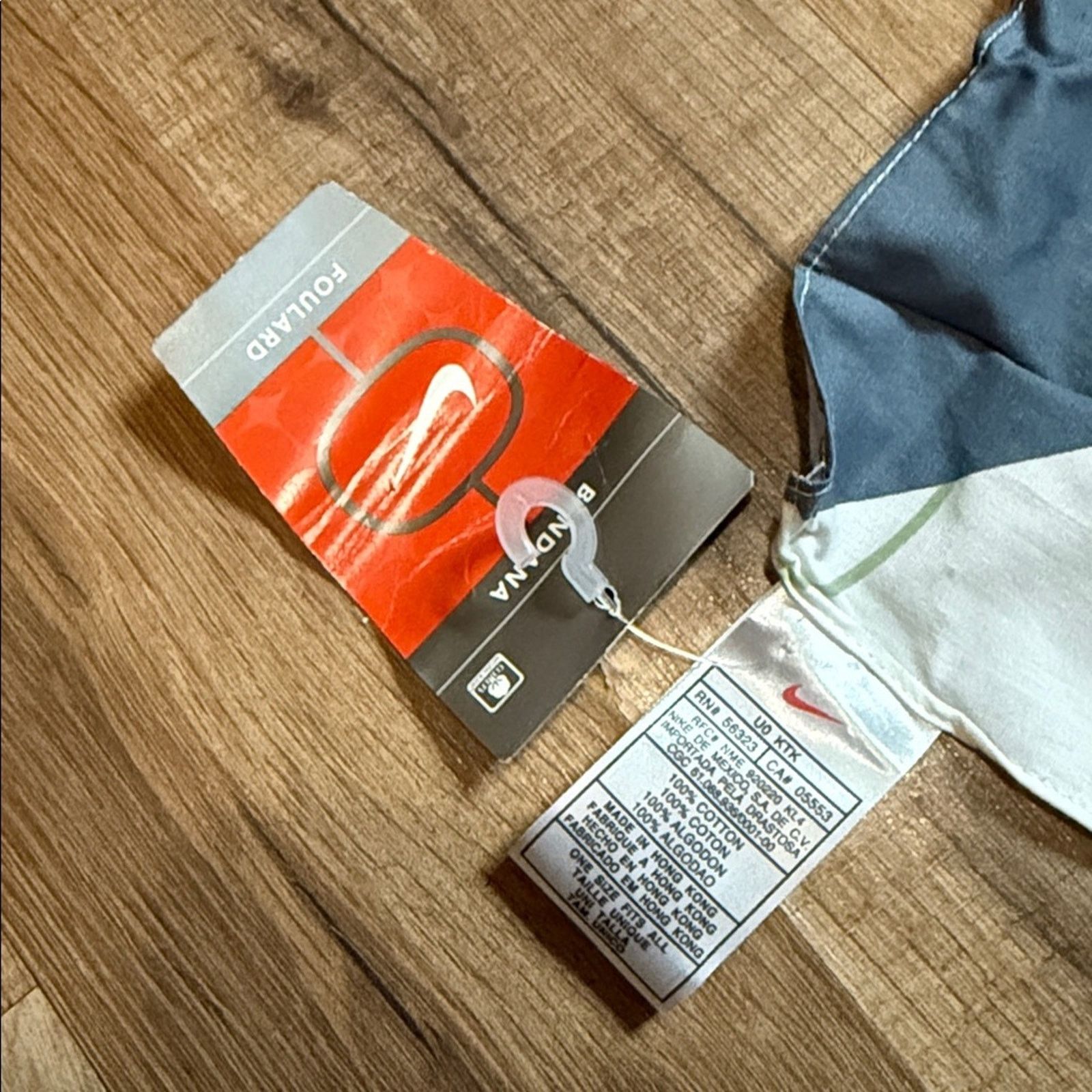 Nike 90s Nike Bandana Size ONE SIZE - 2 Thumbnail