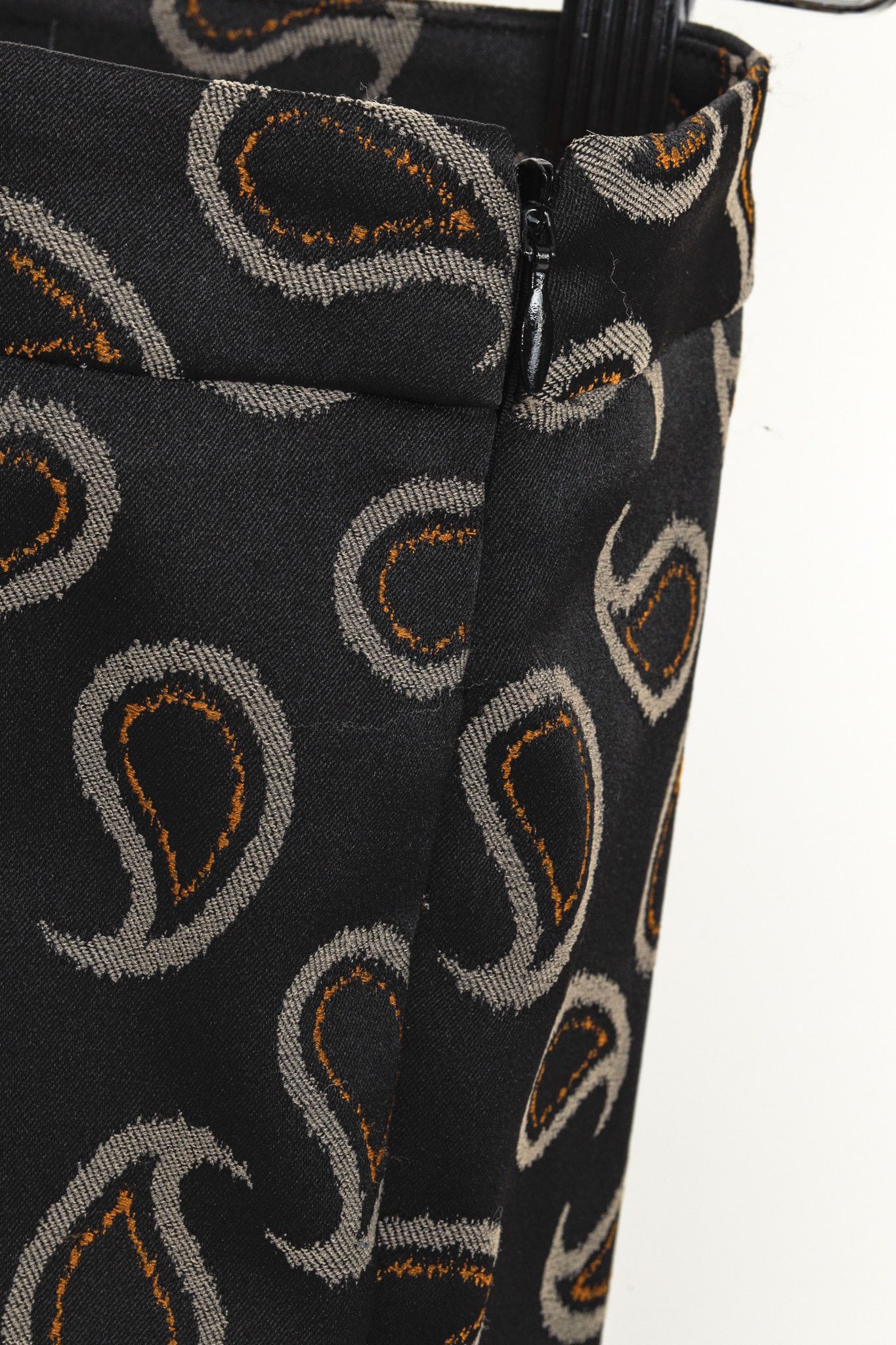 Luisa Cerano Luisa Cerano Black Paisley Satin-Jacquard Pants Size 33" - 8 Thumbnail