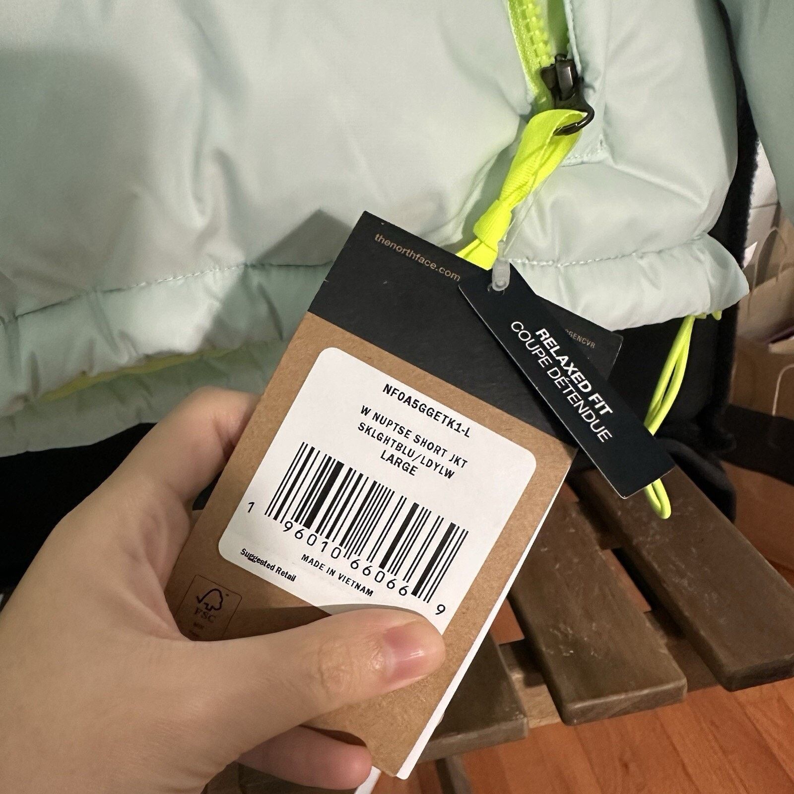 The North Face NEW The North Face Nuptse Short Crop 700Down Jacket Coat Size L / US 10 / IT 46 - 4 Thumbnail