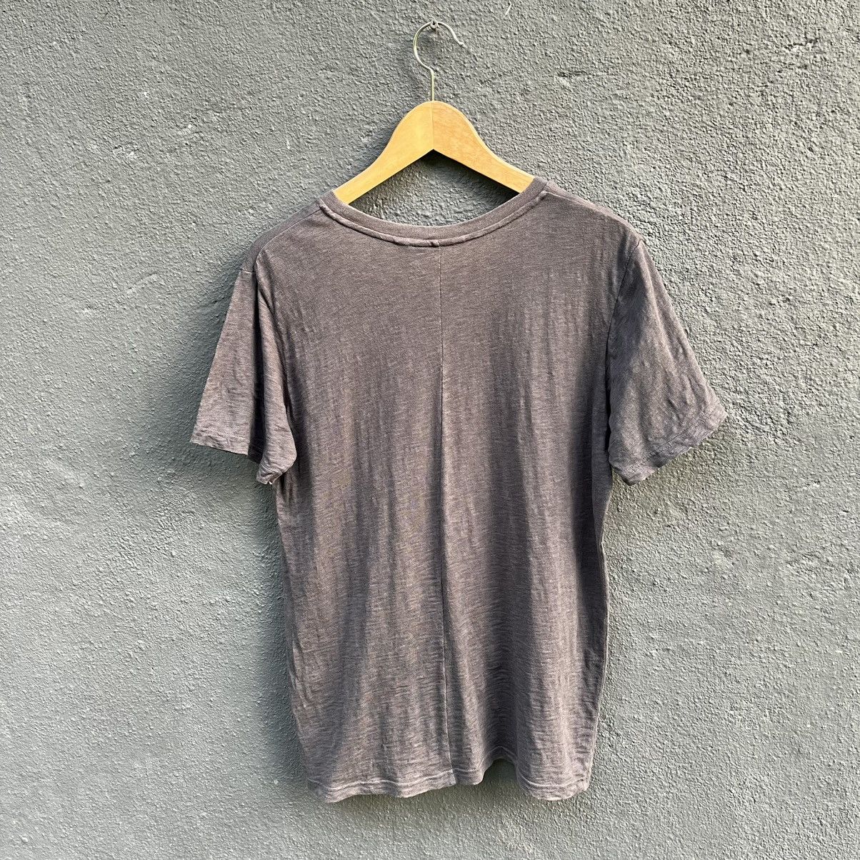 Undercover × Uniqlo Thrashed Faded Uniqlo X Undercover Japanese Brand Tee Size US M / EU 48-50 / 2 - 3 Thumbnail