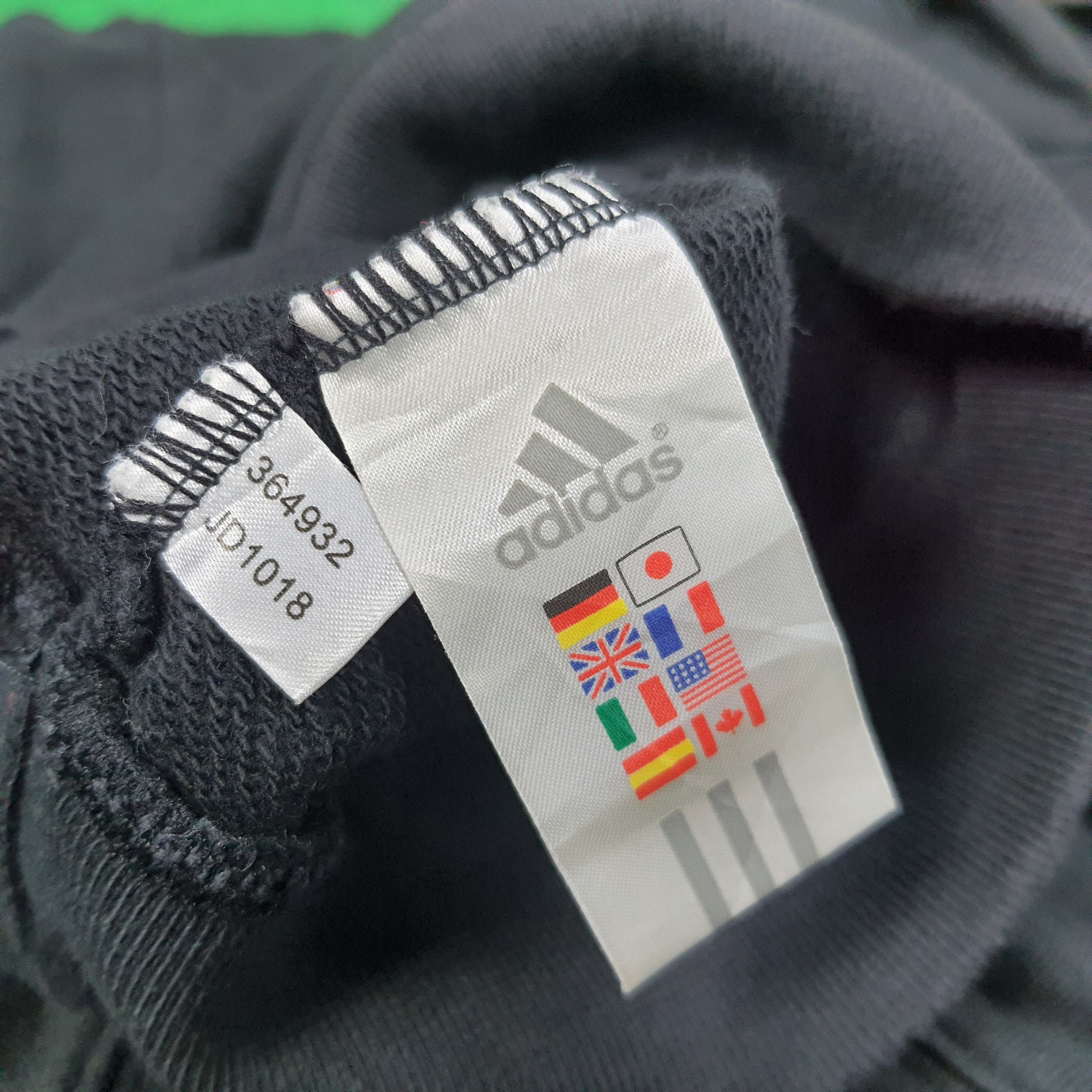 Adidas × Vintage Vintage Adidas Real Madrid Center Logo Hoodie Size US S / EU 44-46 / 1 - 9 Thumbnail