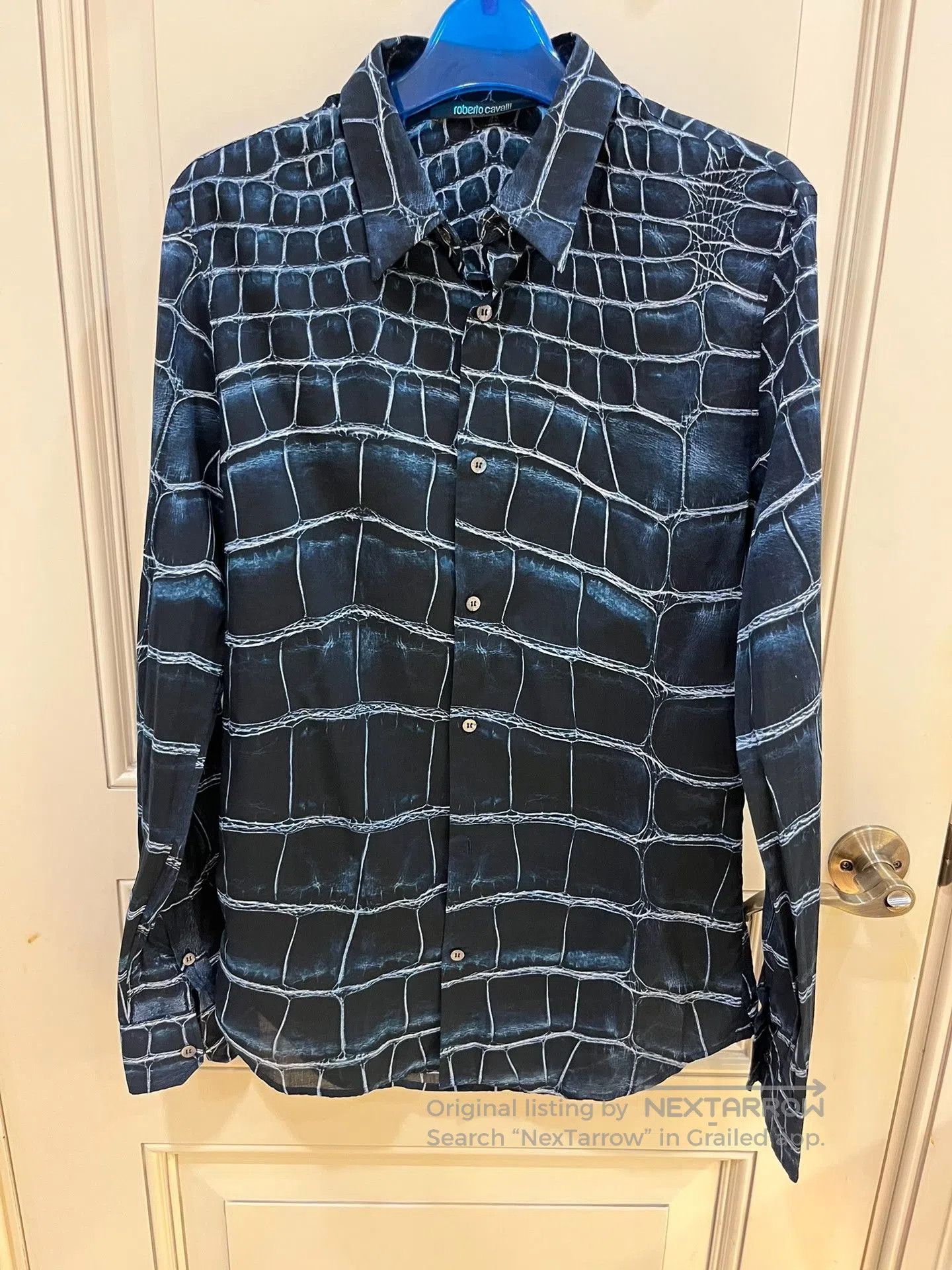 Roberto Cavalli Roberto Cavalli Crocodile Print Cotton Shirt. Size US M / EU 48-50 / 2 - 1 Thumbnail
