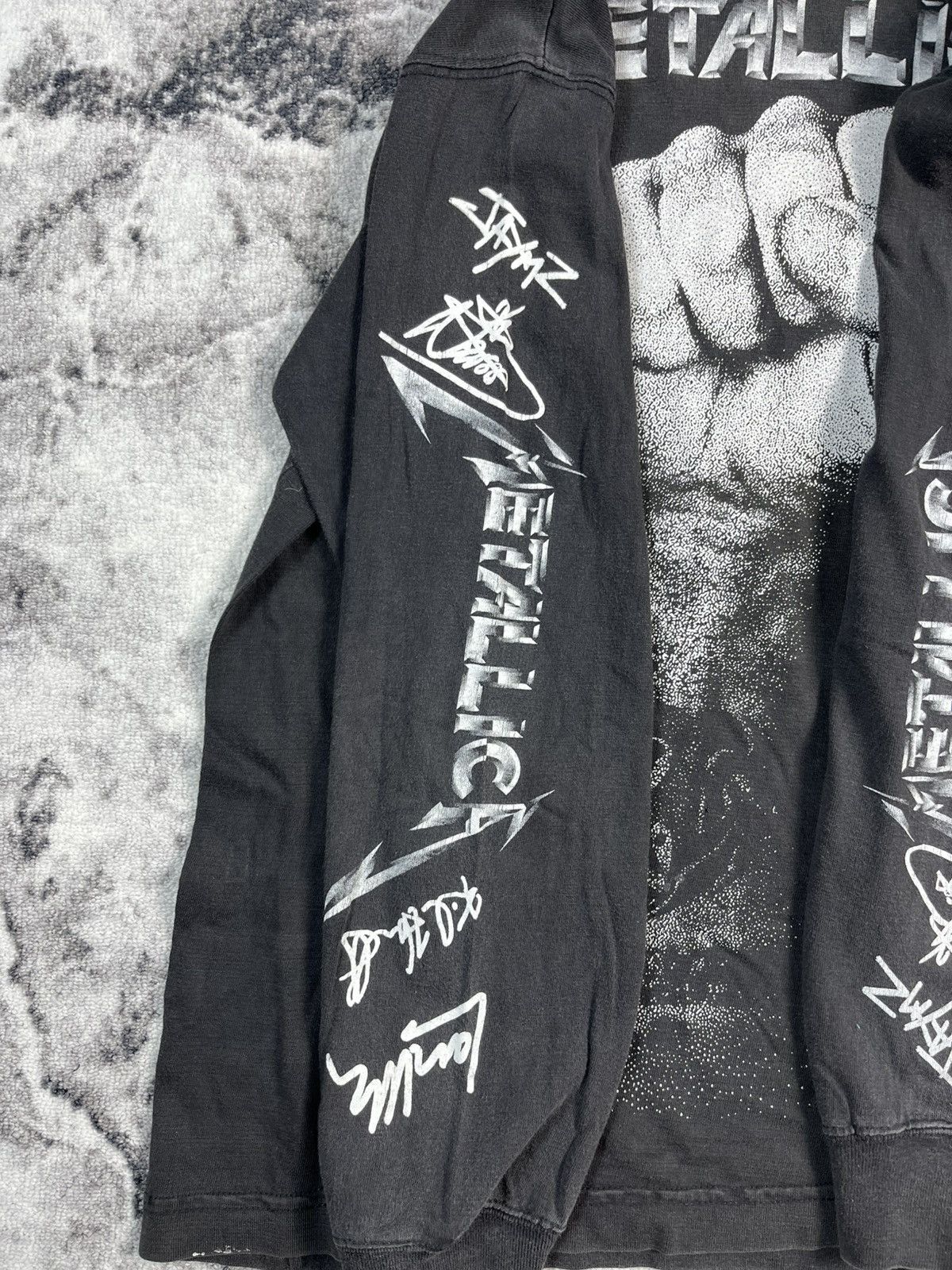 Metallica Vintage Metallica Long Sleeve All Over Print Band Tee Size US L / EU 52-54 / 3 - 11 Thumbnail