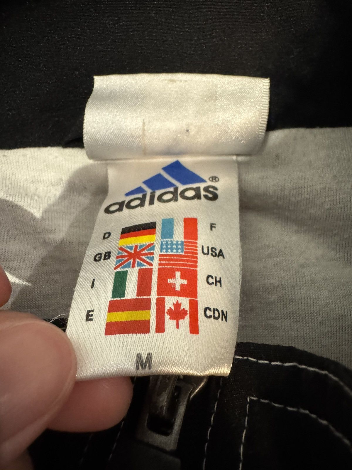 Adidas VINTAGE ADIDAS JACKET Size US M / EU 48-50 / 2 - 2 Thumbnail