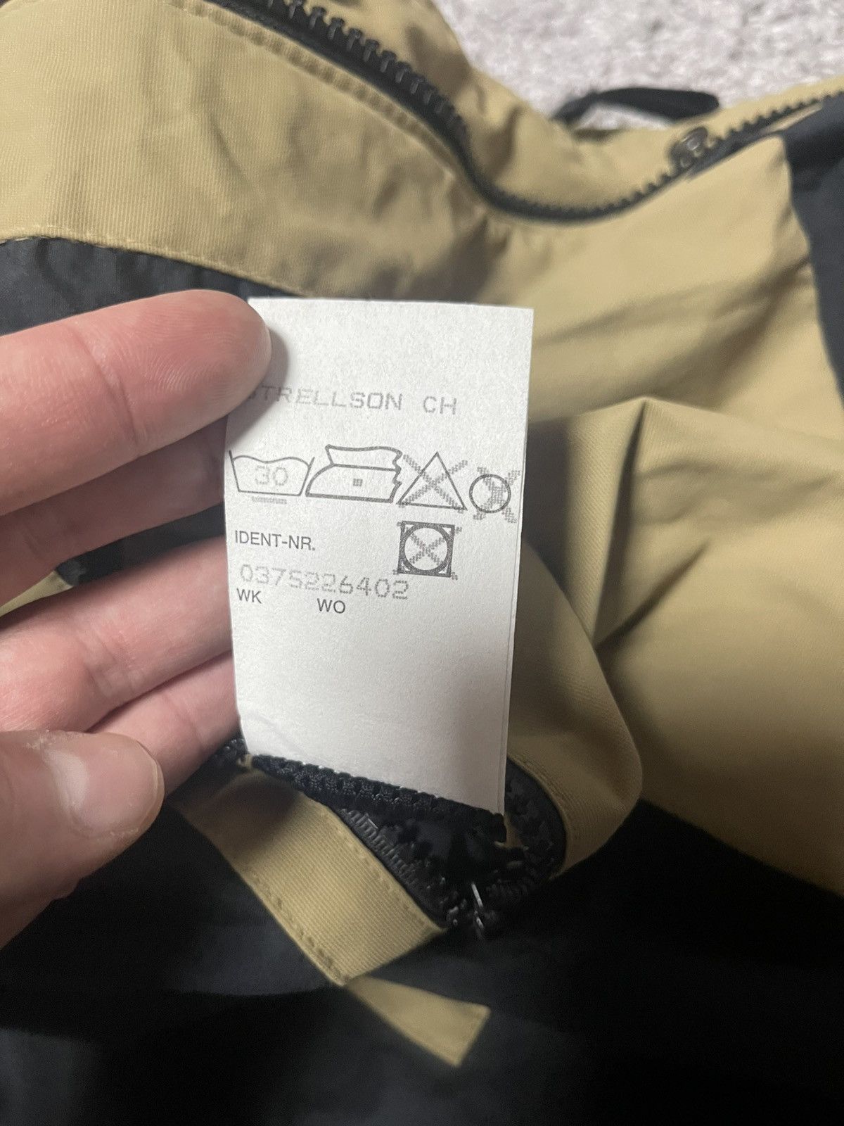 Strellson Strellson RARE Swiss protection multipocket parka size L Size US L / EU 52-54 / 3 - 24 Thumbnail