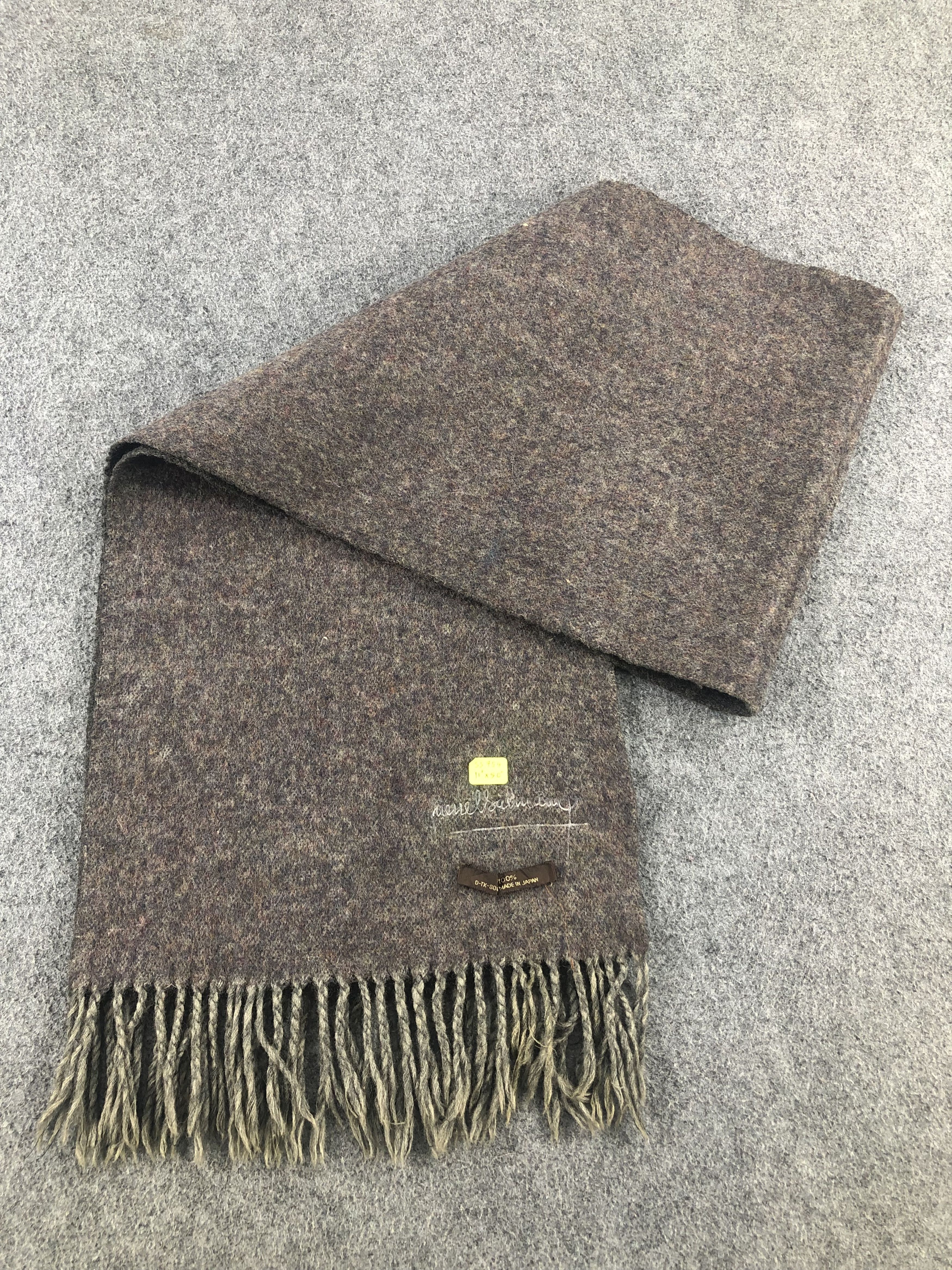 Pierre Balmain Pierre Balmain Scarf / Muffler / Neckwear Size ONE SIZE - 5 Thumbnail