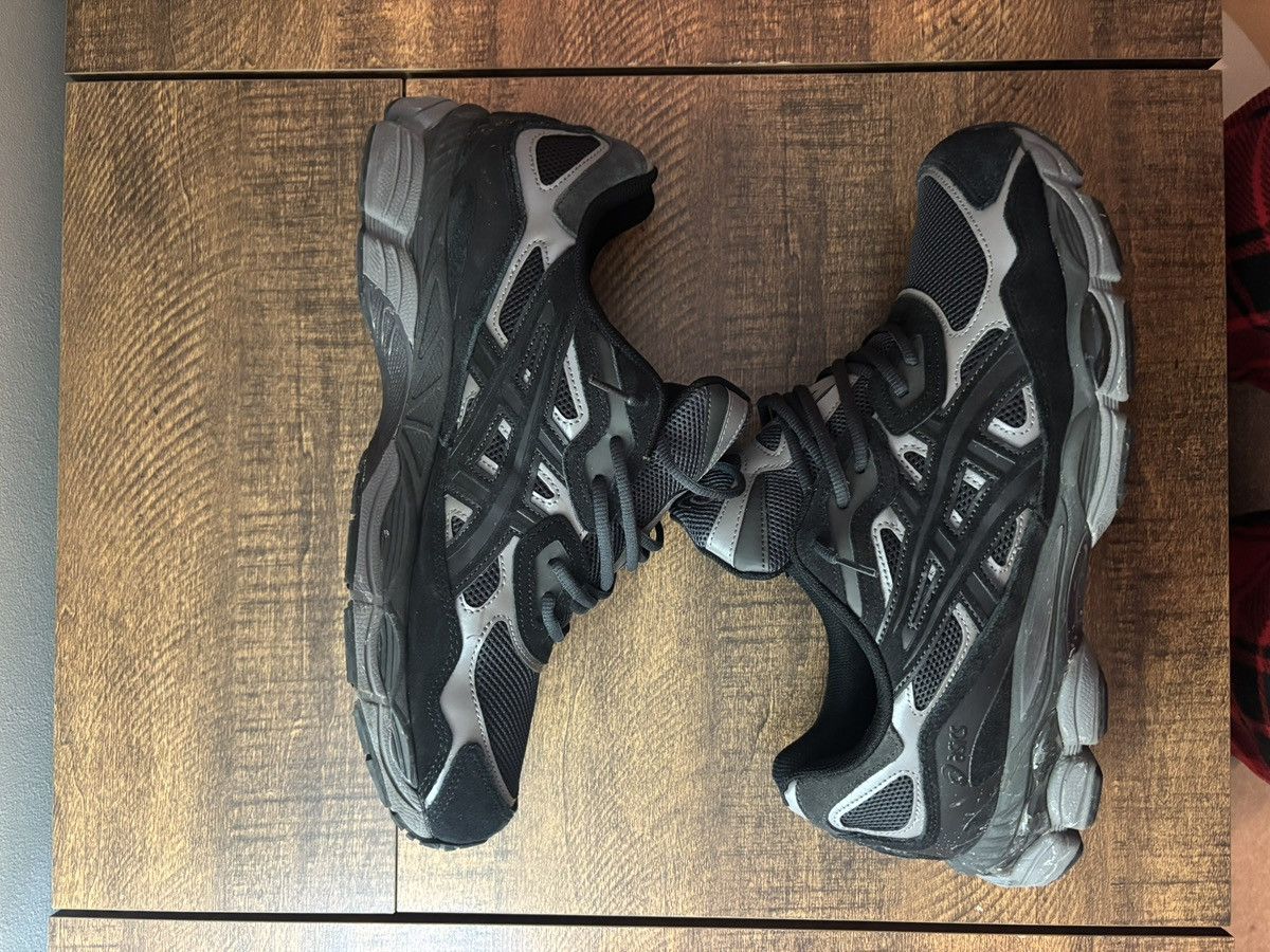 Asics Gel nyc Size US 13 / EU 46 - 2 Thumbnail